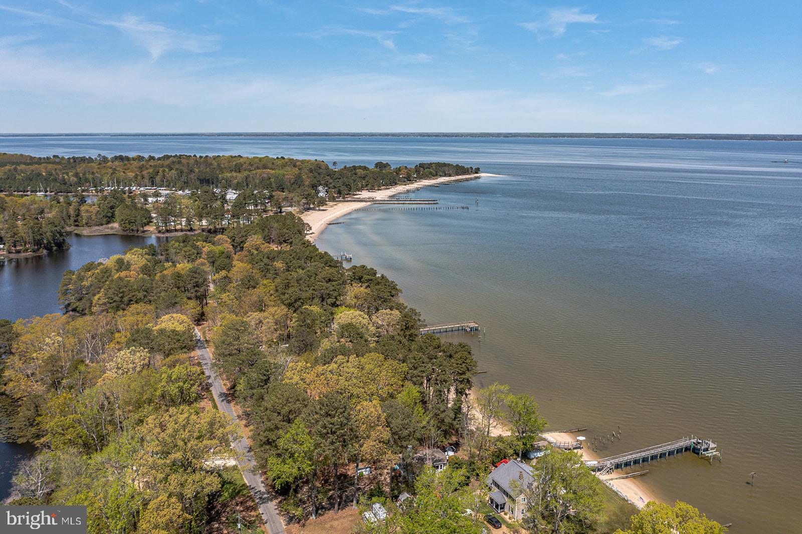 RAGGED POINT - Residential