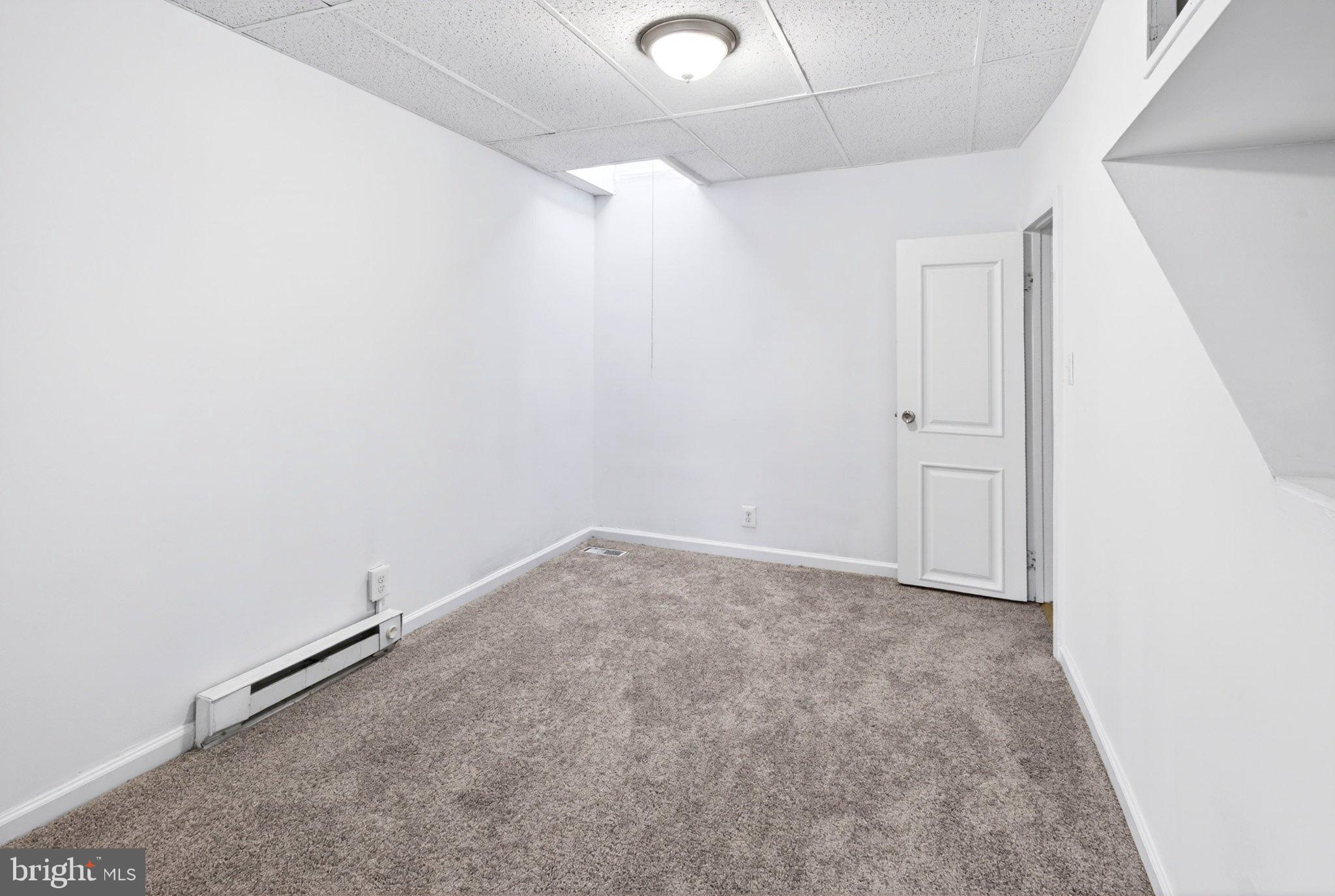 MILL HILL - Residential