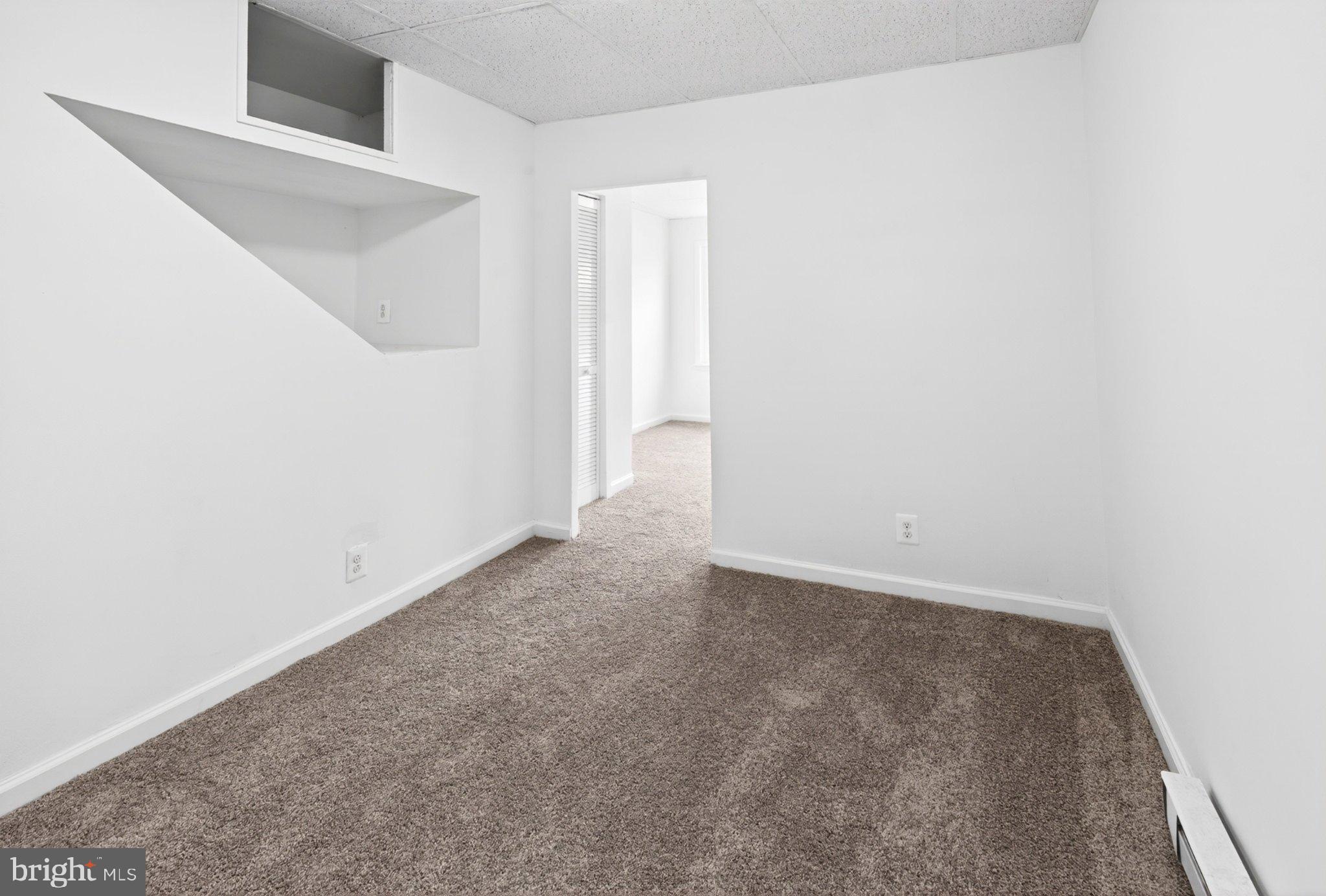 MILL HILL - Residential