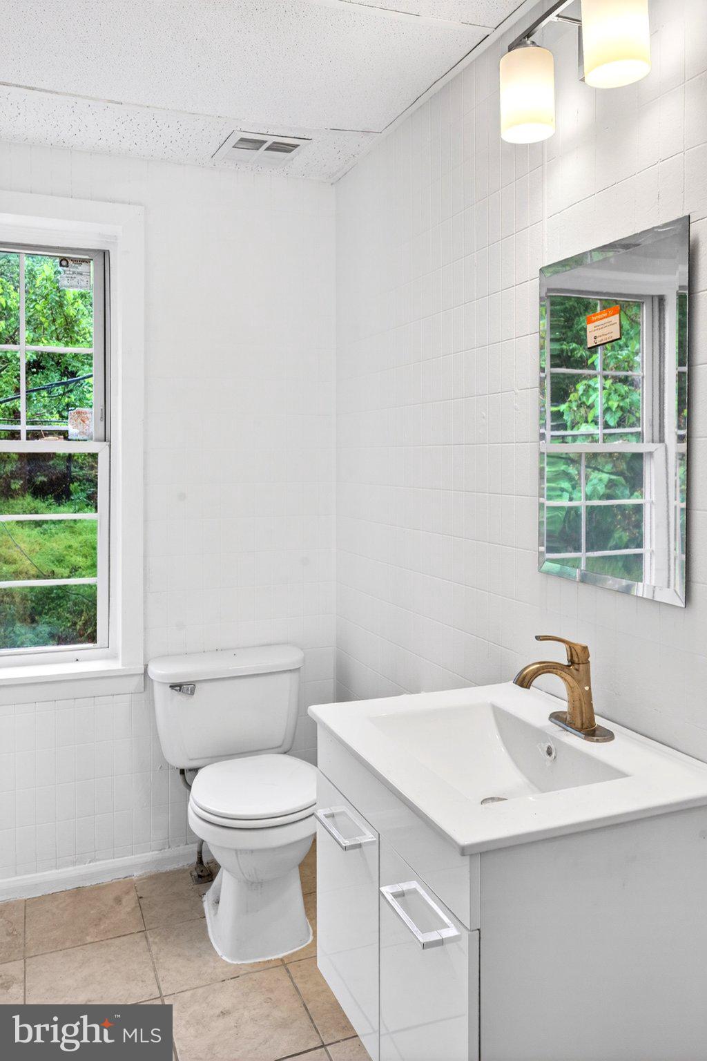 MILL HILL - Residential