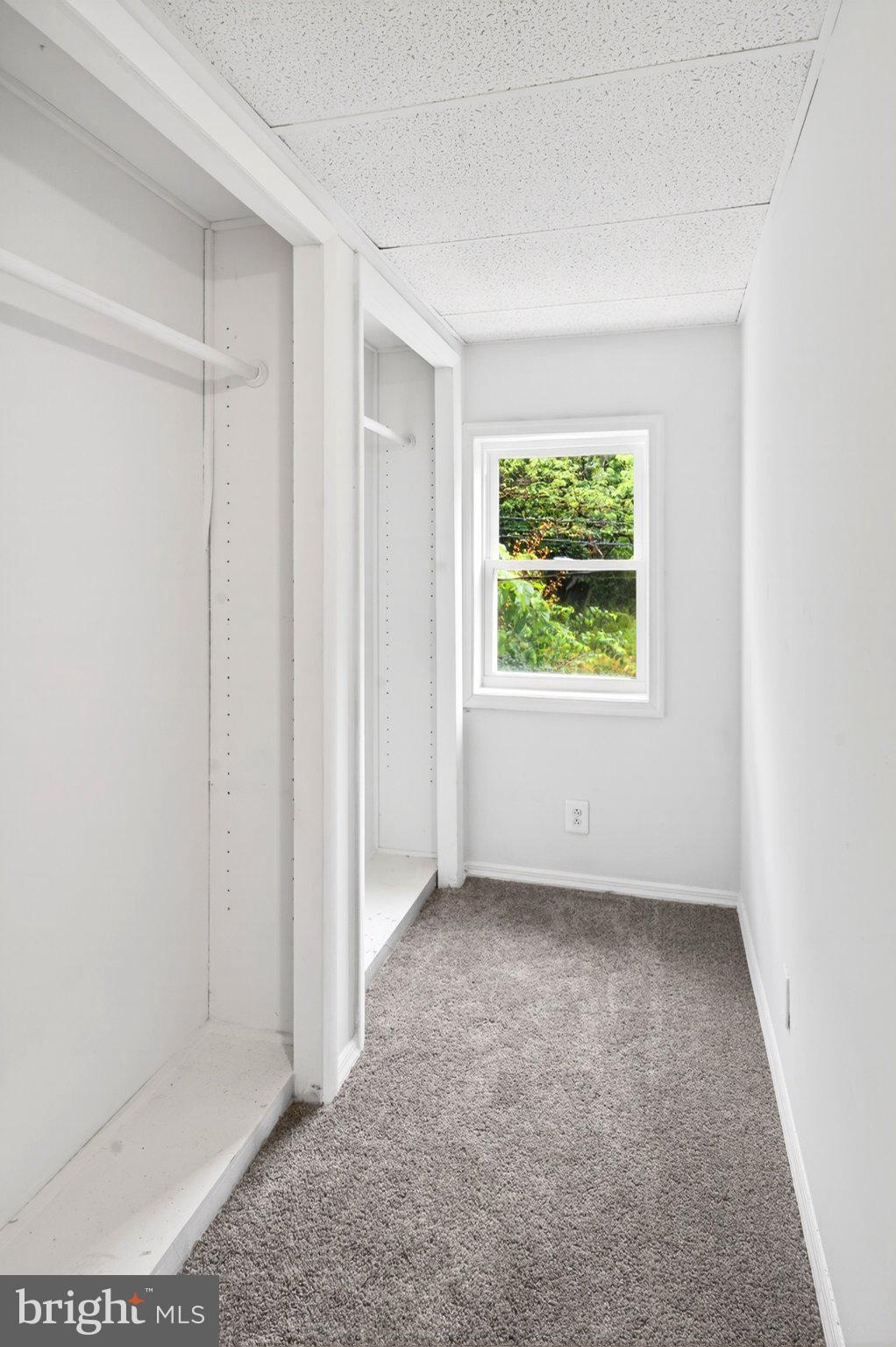 MILL HILL - Residential