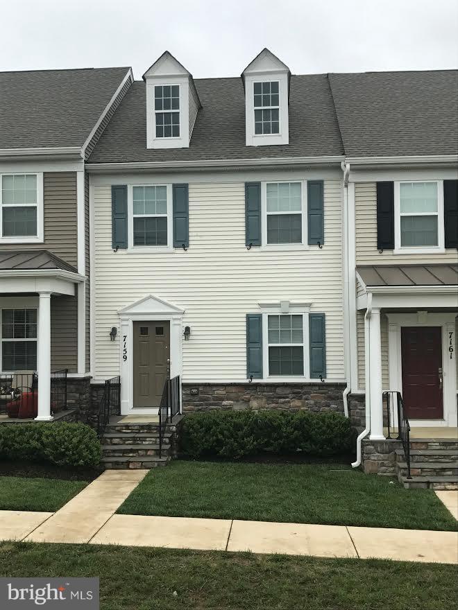 LADYSMITH VILLAGE - Residential Lease