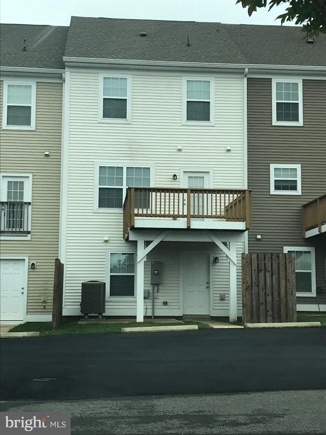 LADYSMITH VILLAGE - Residential Lease