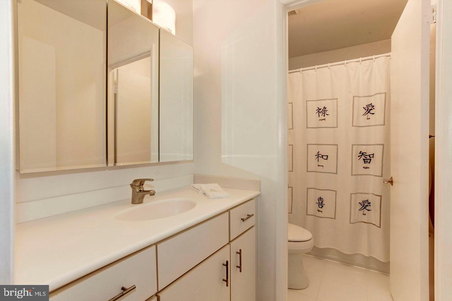 BONNIE BRAE - Residential Lease