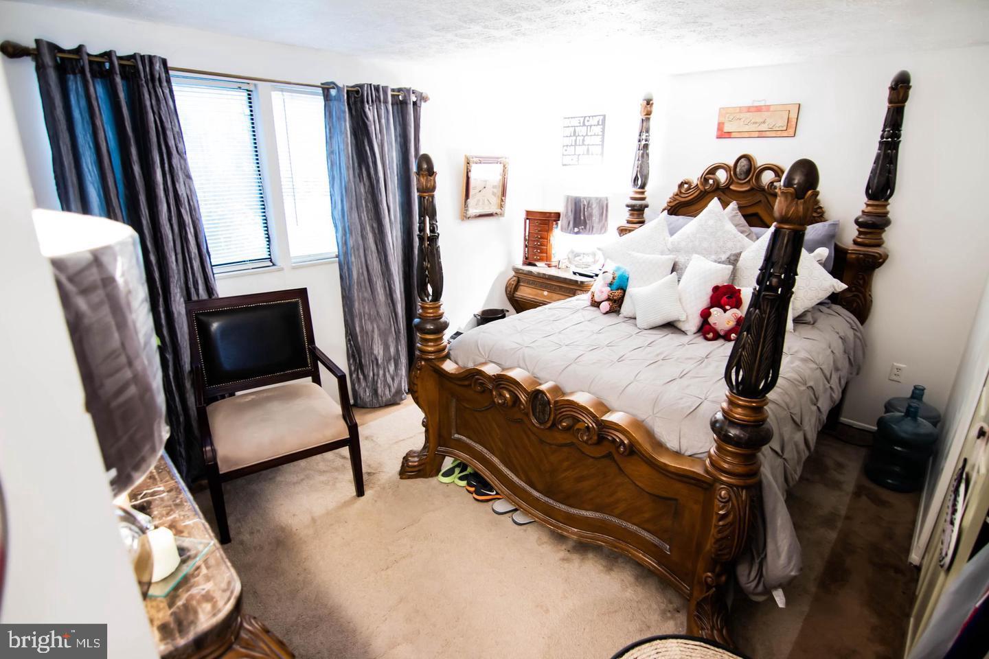 CLINTON - Residential