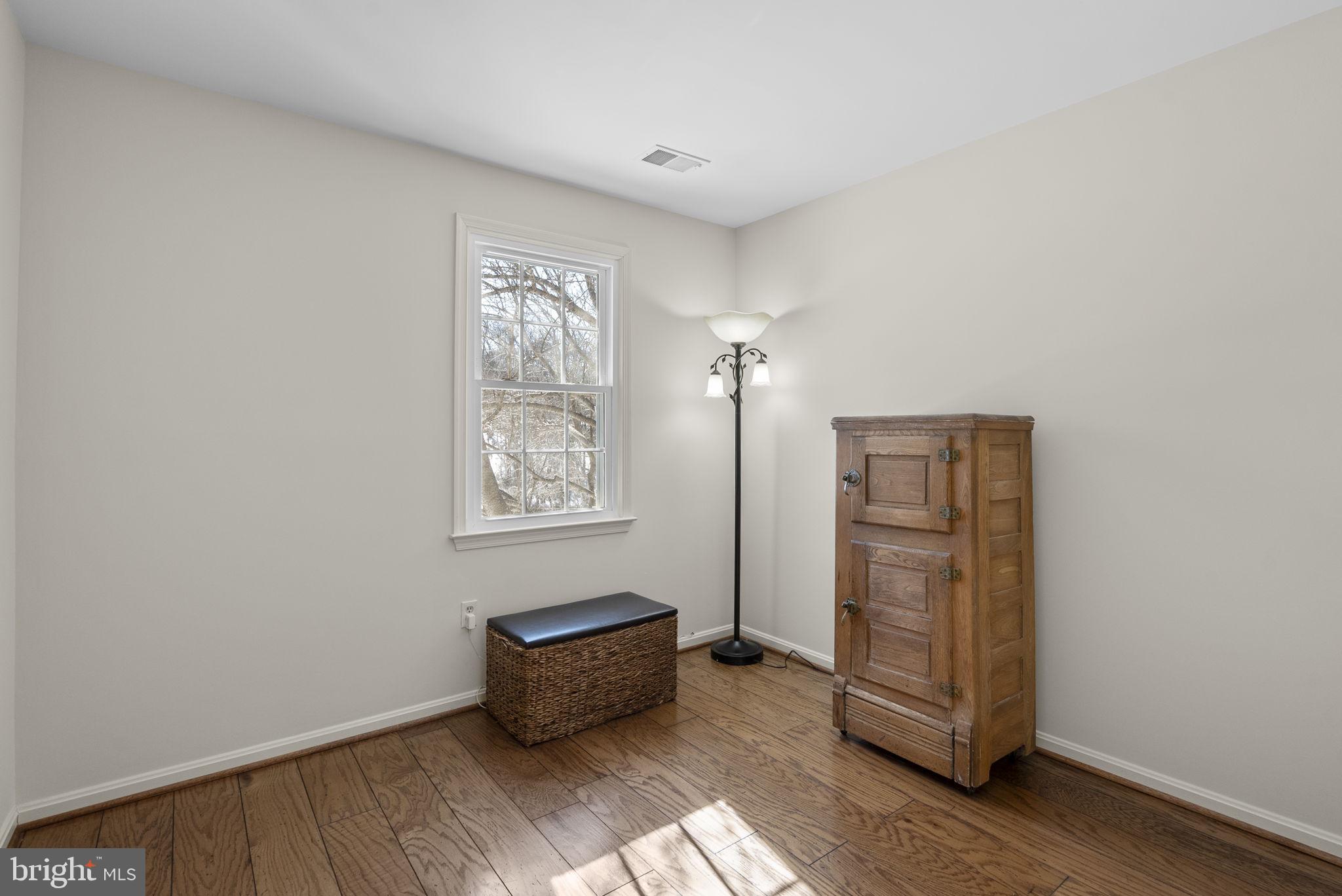 ANCIENT OAK - Residential