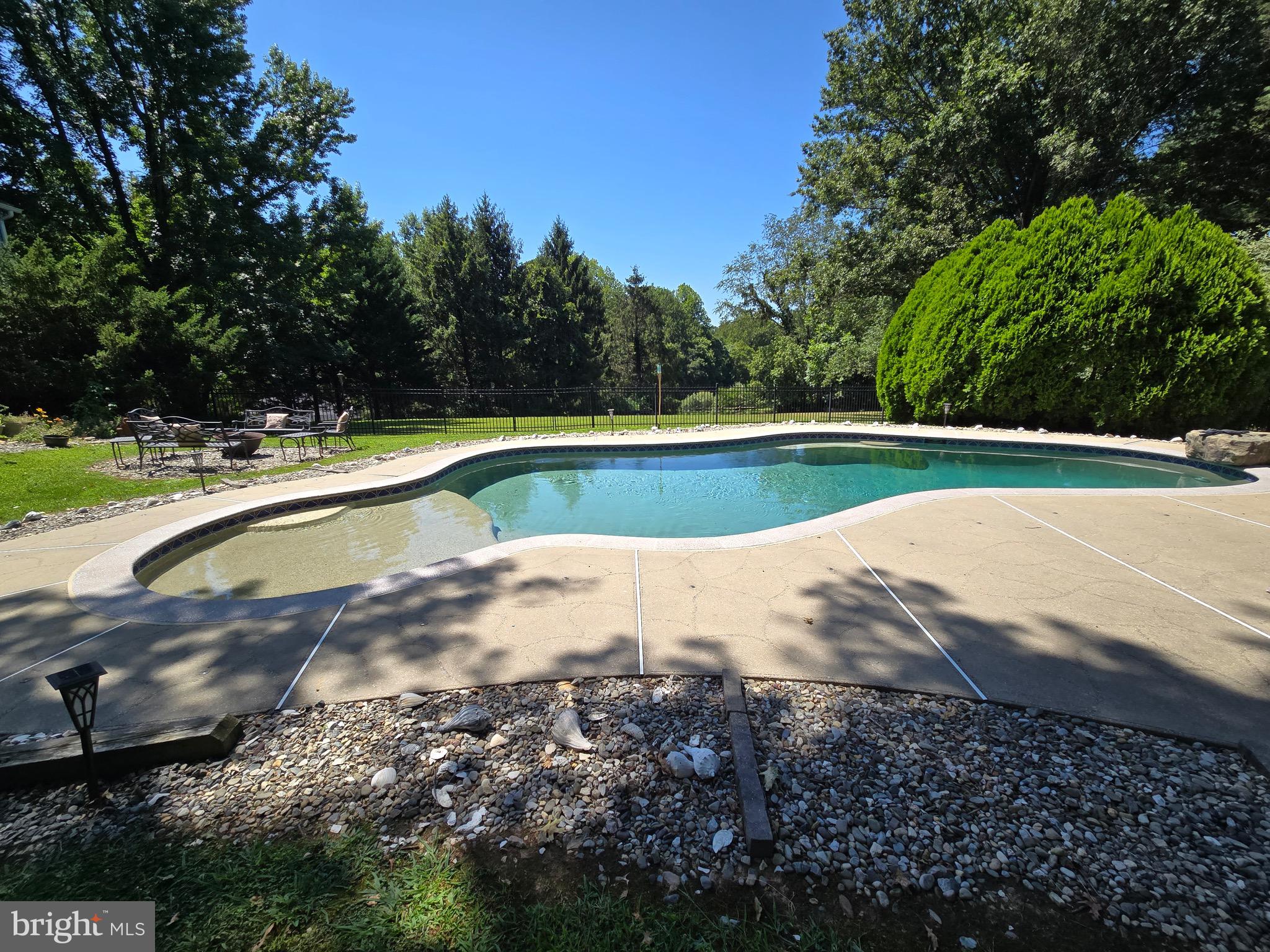 ANCIENT OAK - Residential