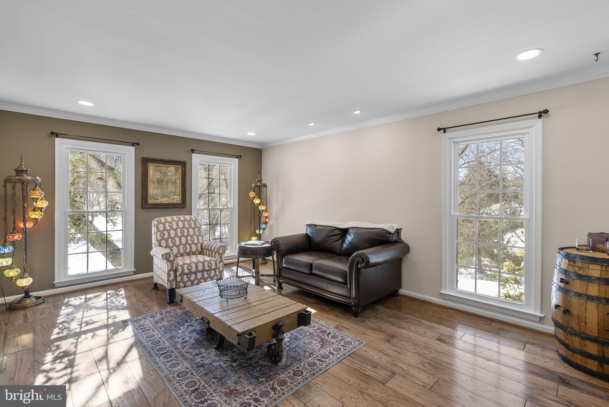 ANCIENT OAK - Residential