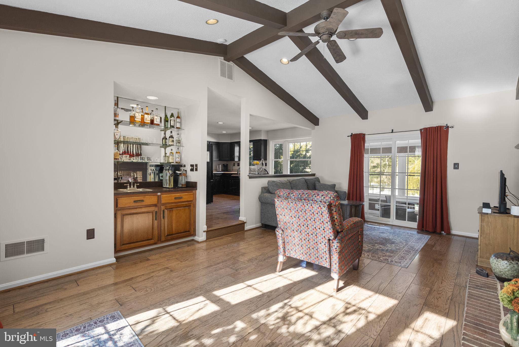 ANCIENT OAK - Residential