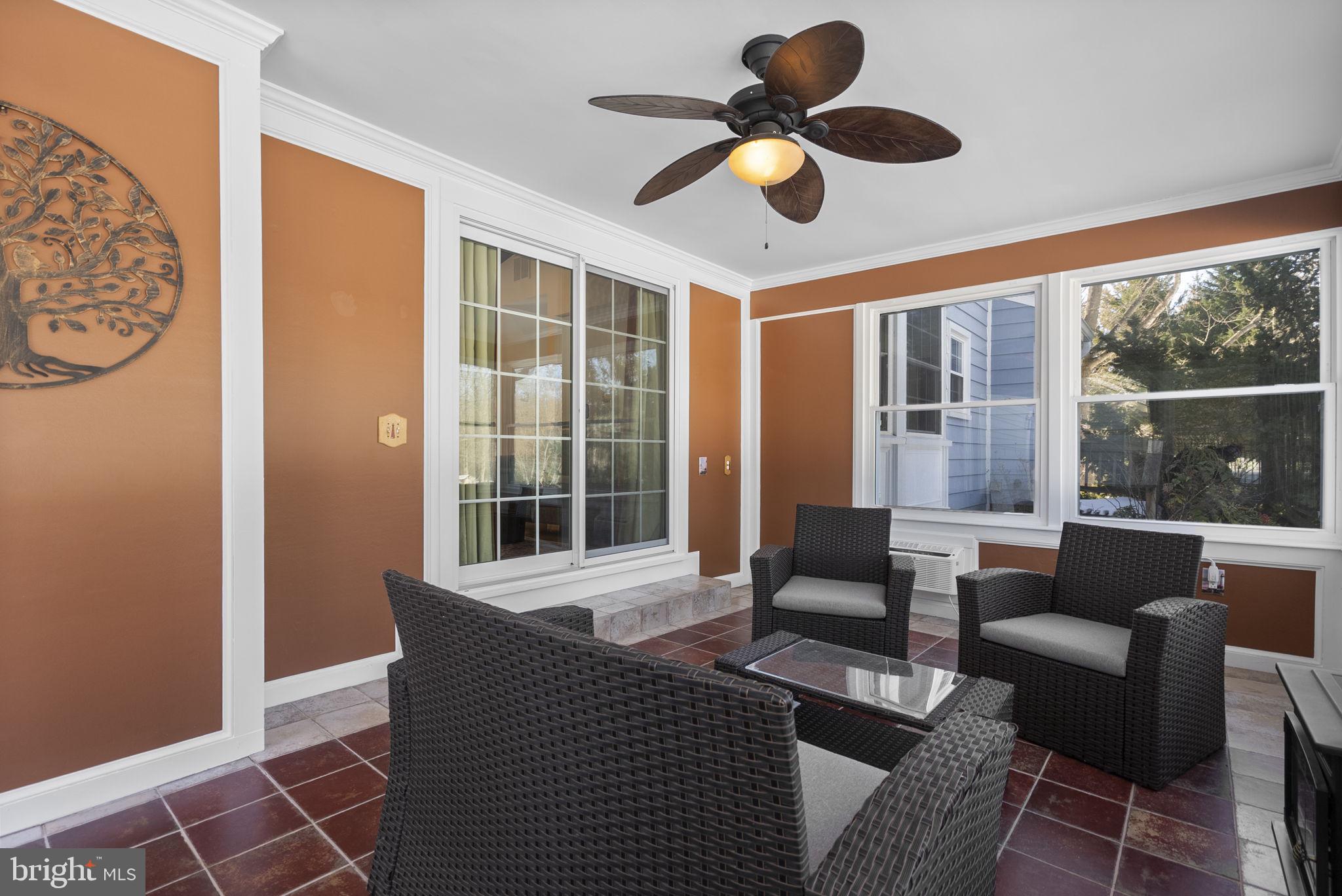 ANCIENT OAK - Residential