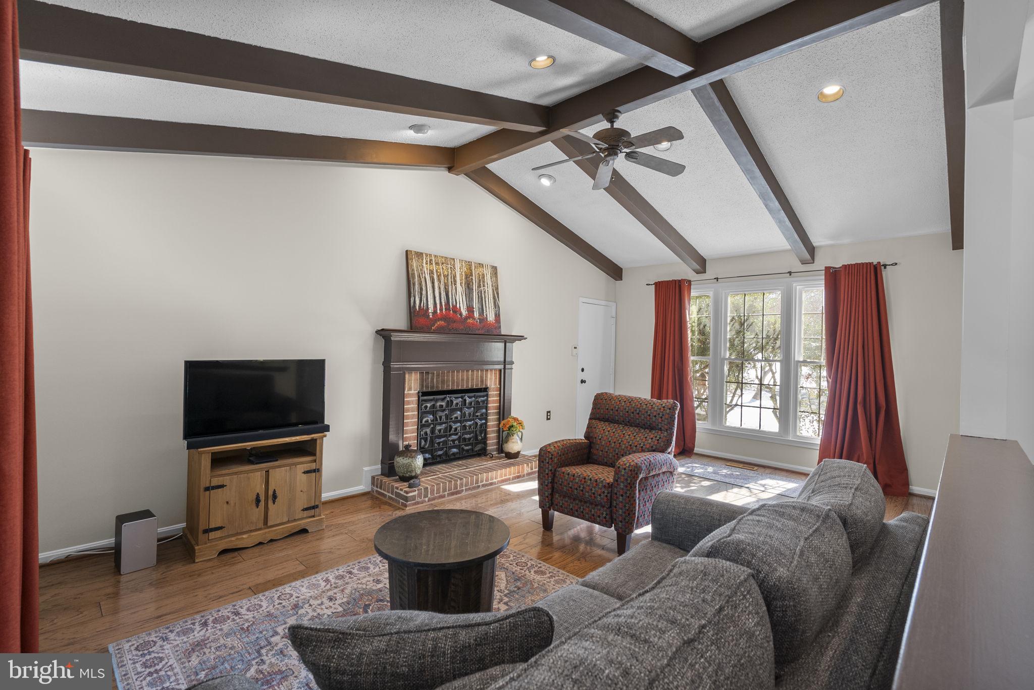 ANCIENT OAK - Residential