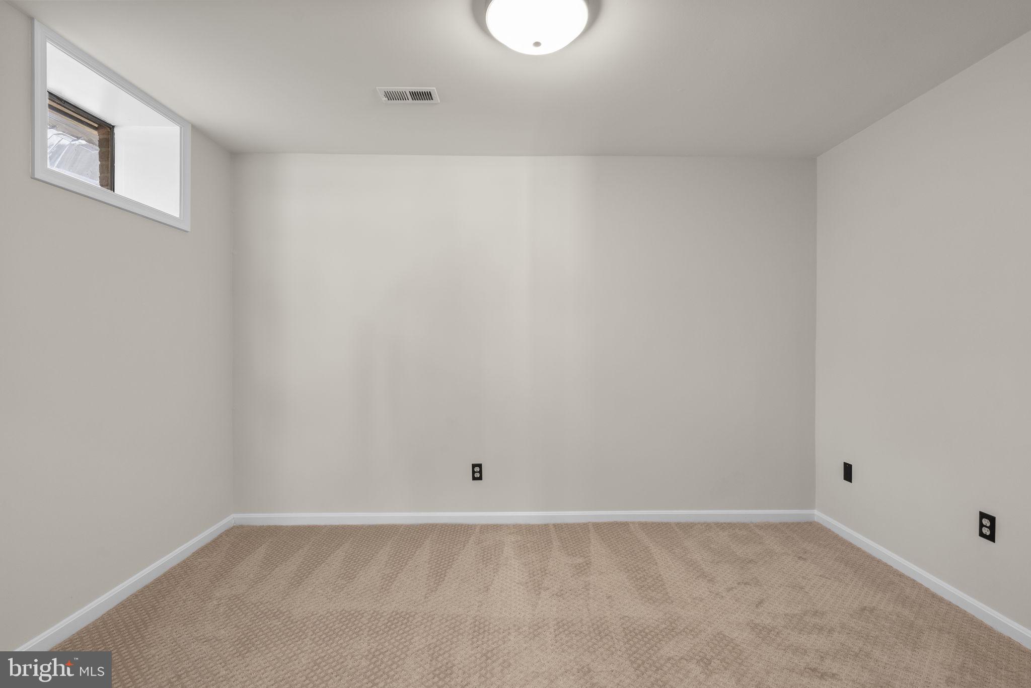 ANCIENT OAK - Residential