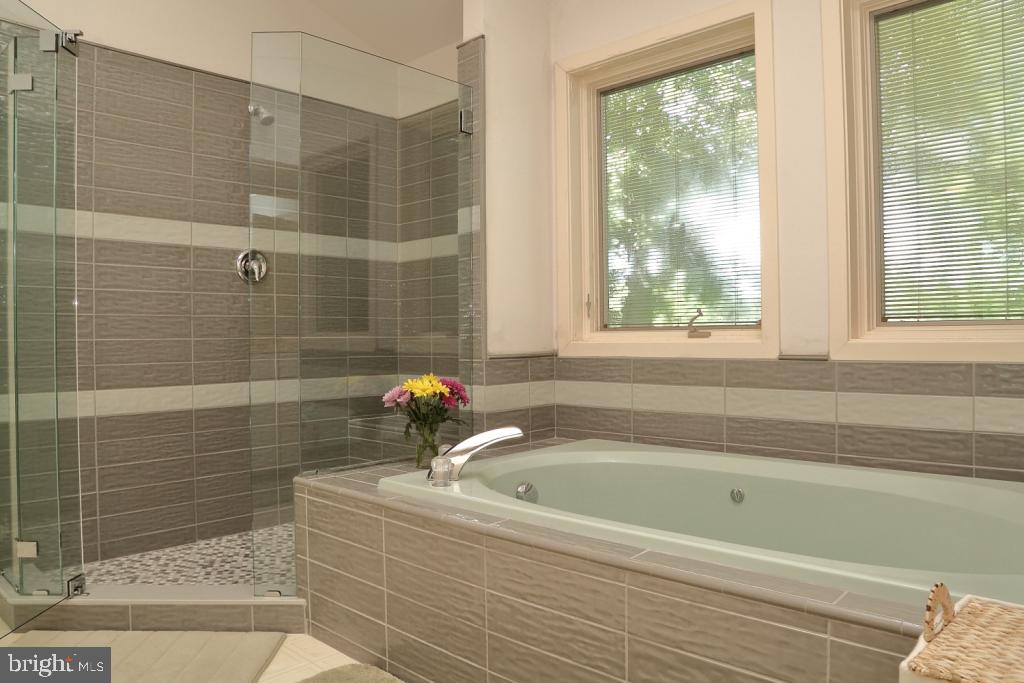 MANOR TWP - Residential