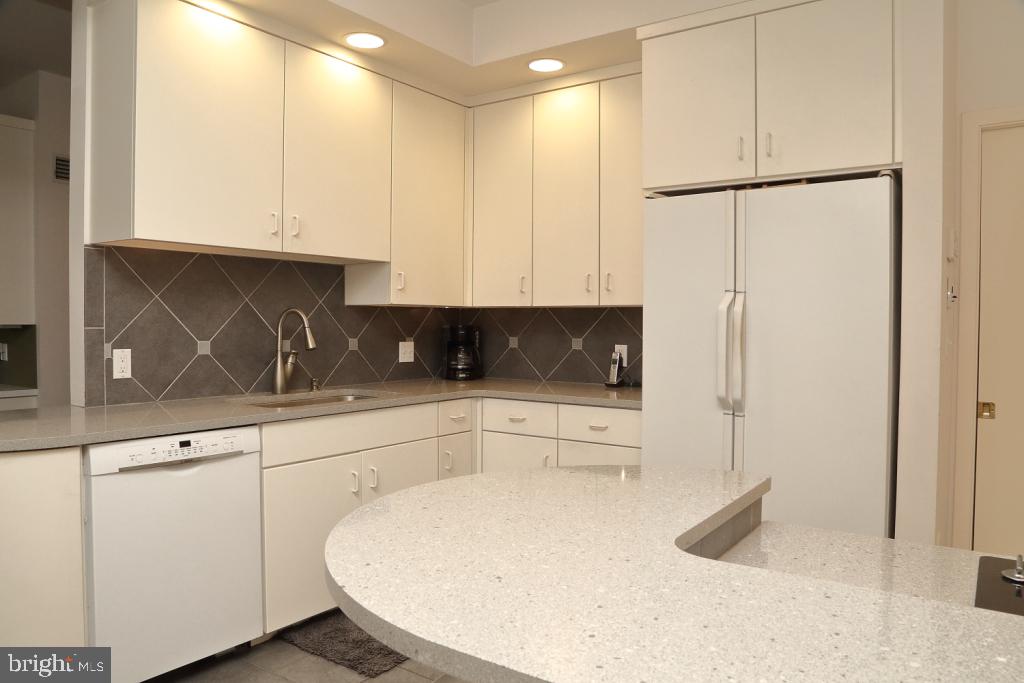 MANOR TWP - Residential