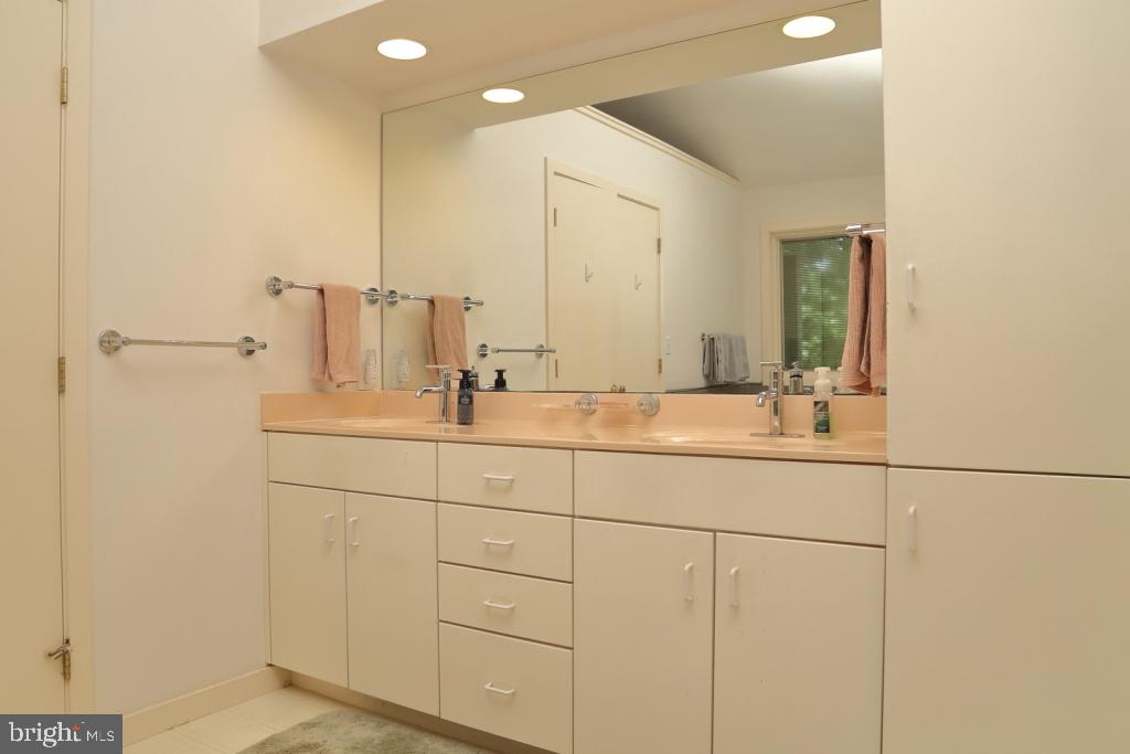 MANOR TWP - Residential