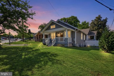 6106 CENTRAL AVENUE CAPITOL HEIGHTS MD 20743