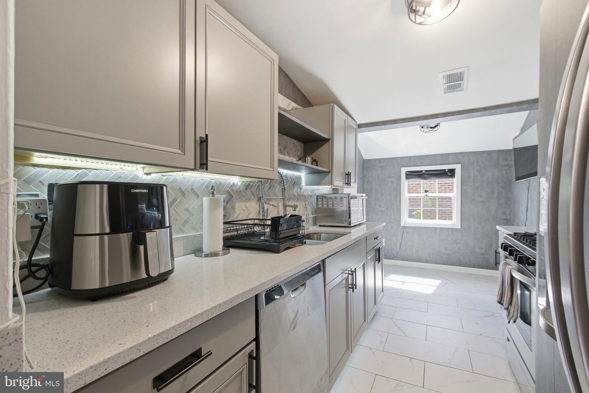 CAPITOL HEIGHTS - Residential