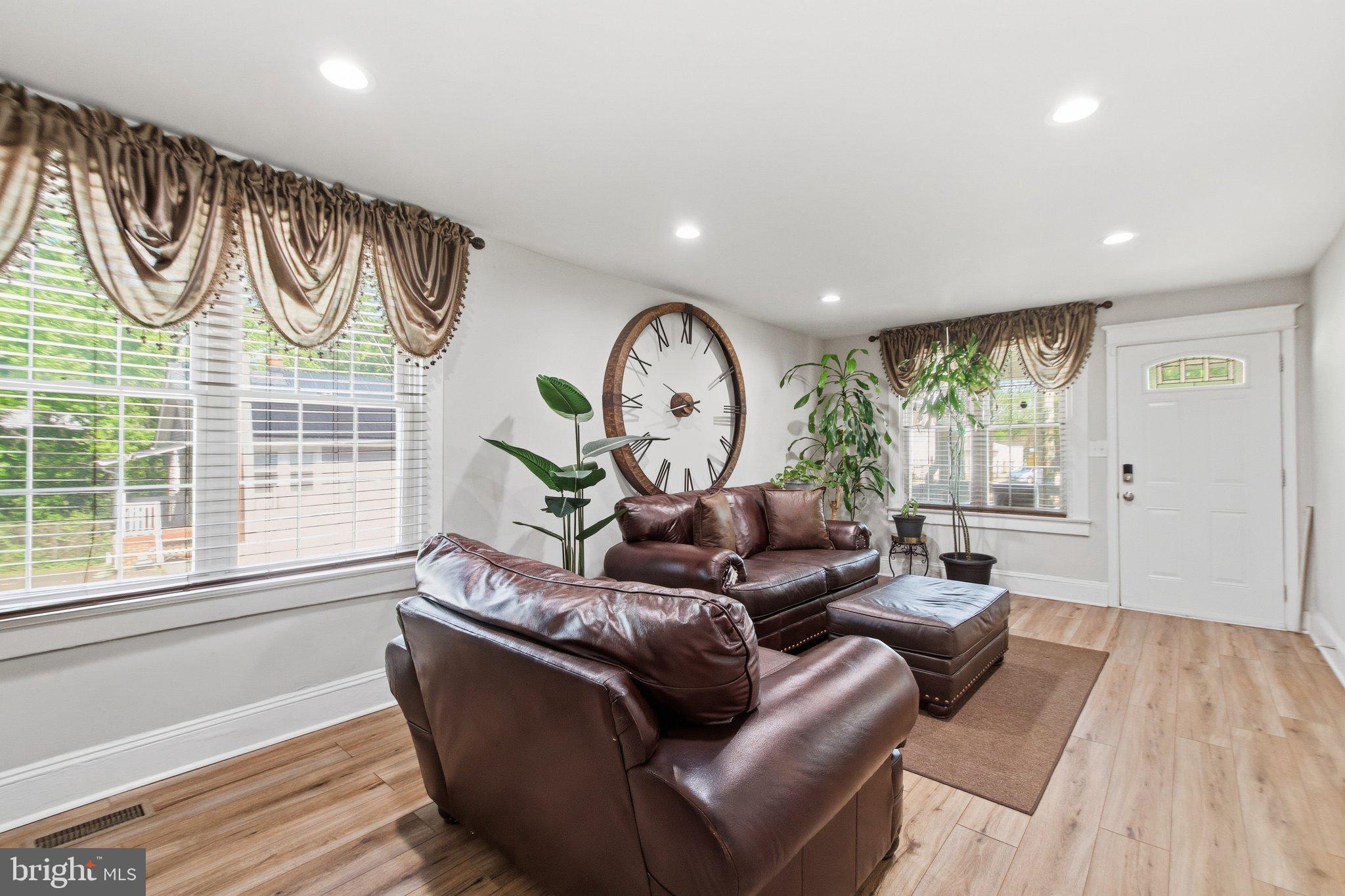 CAPITOL HEIGHTS - Residential