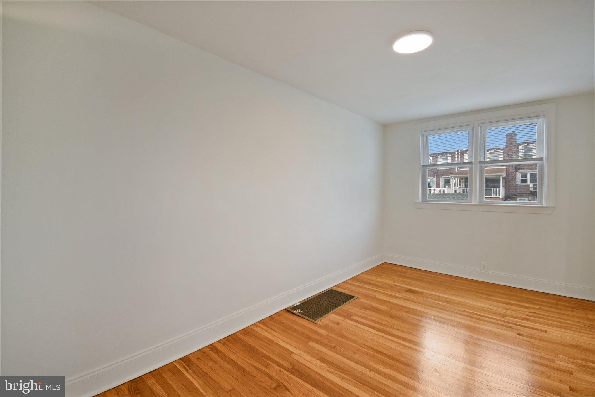 714 SURREY LANE