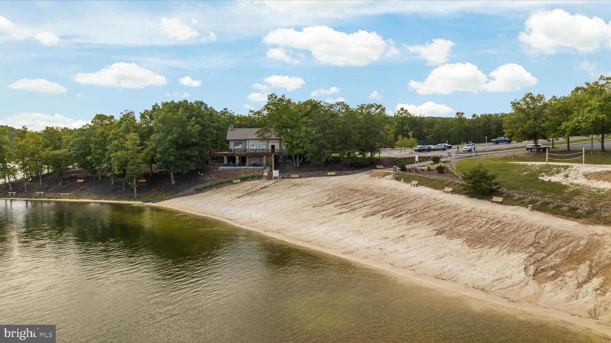 LAKE HOLIDAY ESTATES - Residential