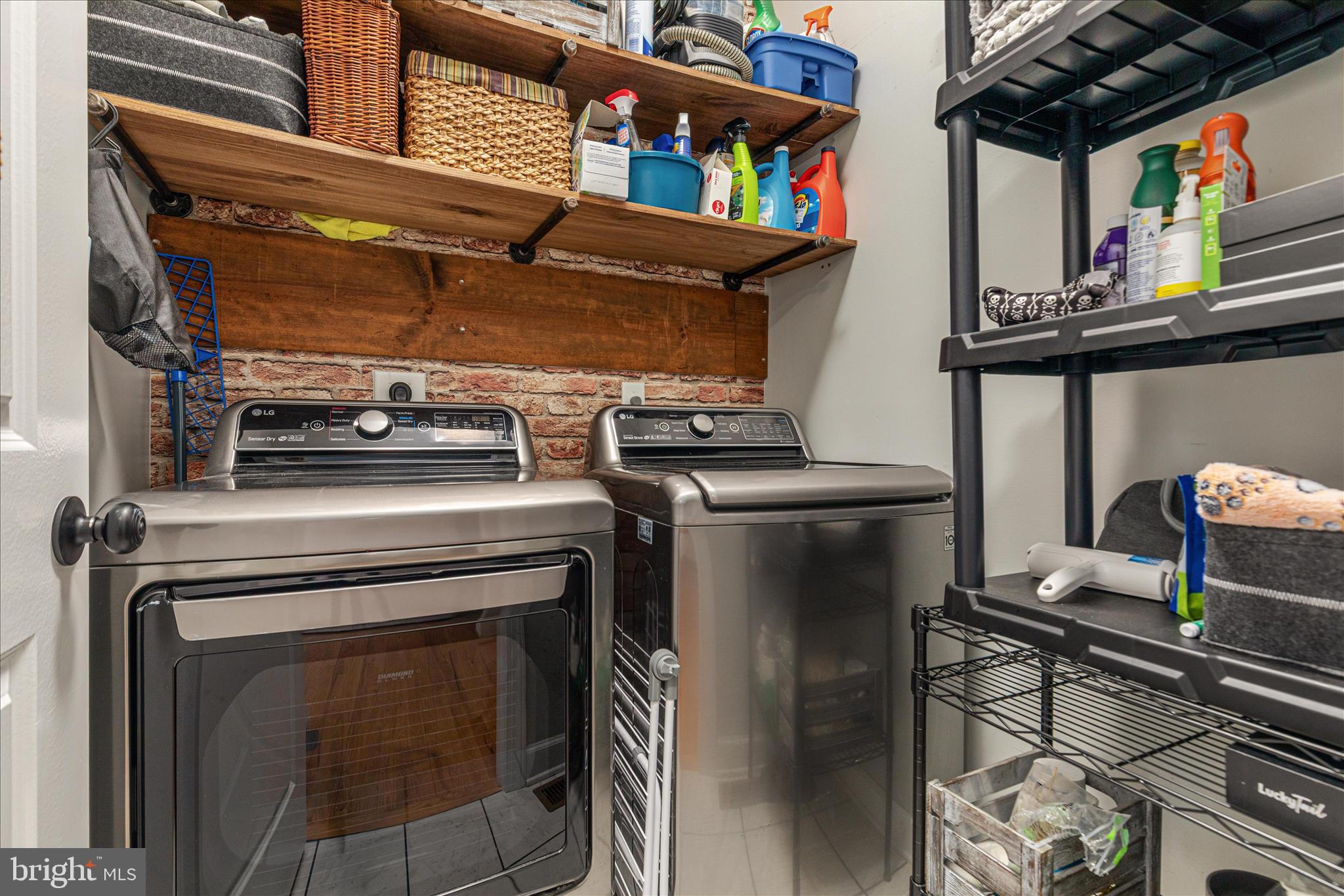 LAKE HOLIDAY ESTATES - Residential