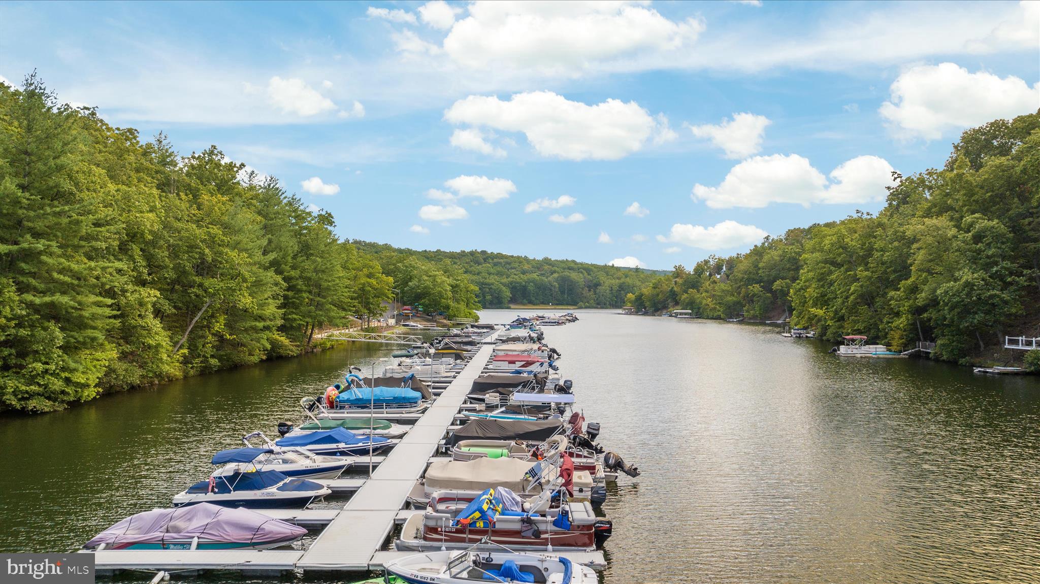 LAKE HOLIDAY ESTATES - Residential