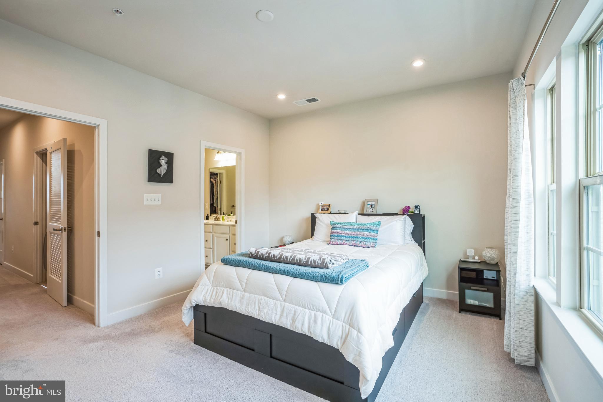 MONTGOMERY VILLAGE - Residential