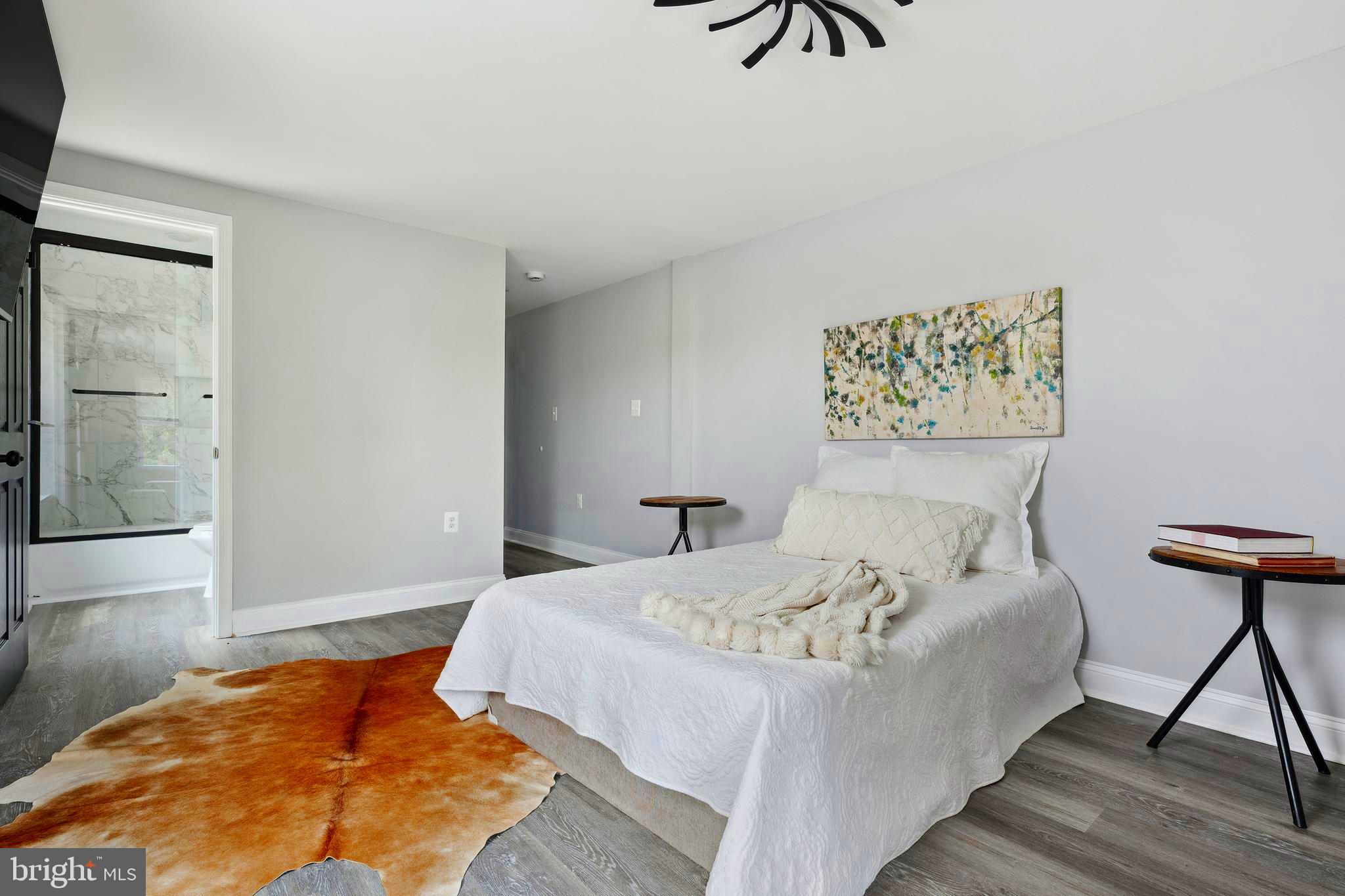 BIDDLE STREET - Residential