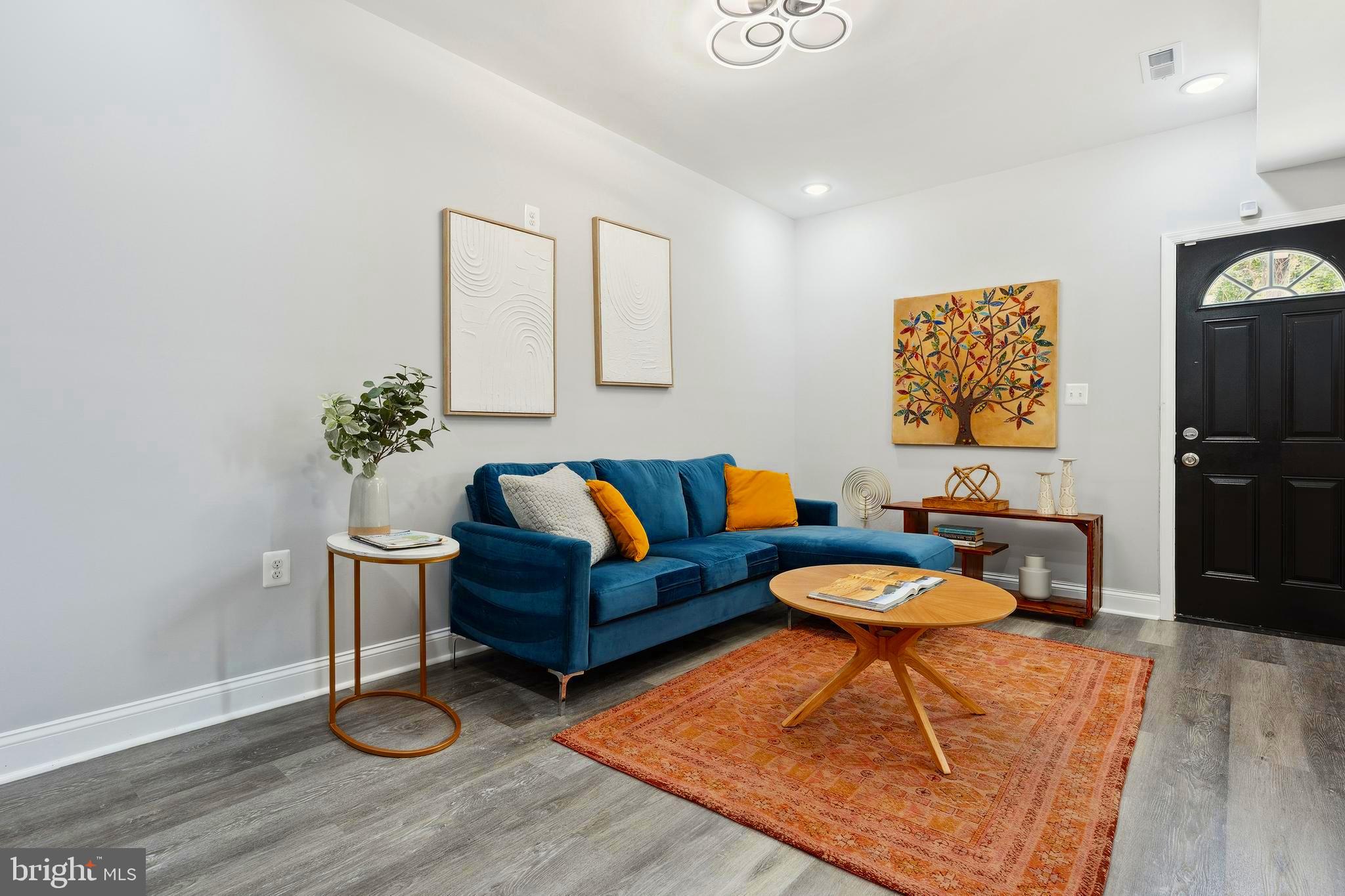 BIDDLE STREET - Residential