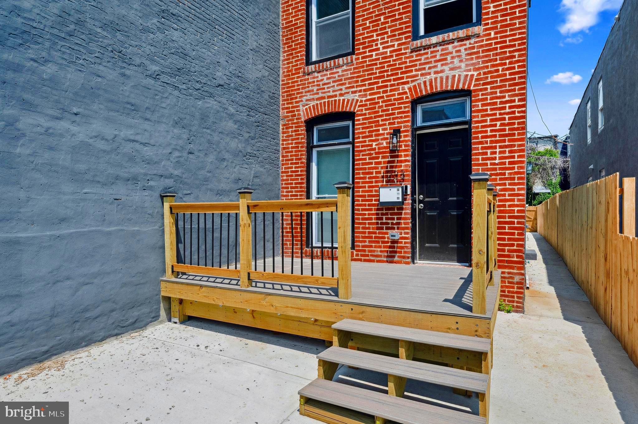 BIDDLE STREET - Residential