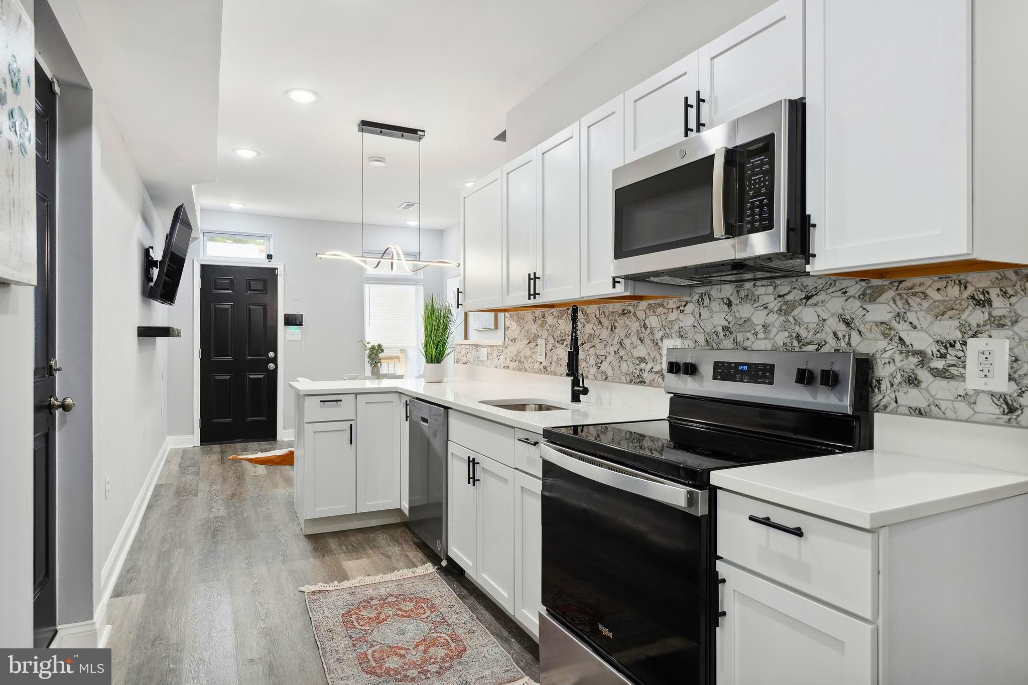 BIDDLE STREET - Residential