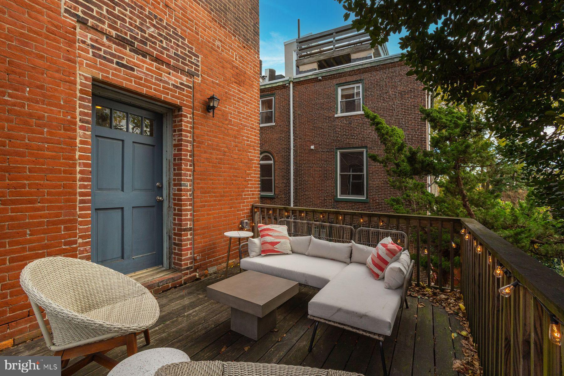 FAIRMOUNT - Residential