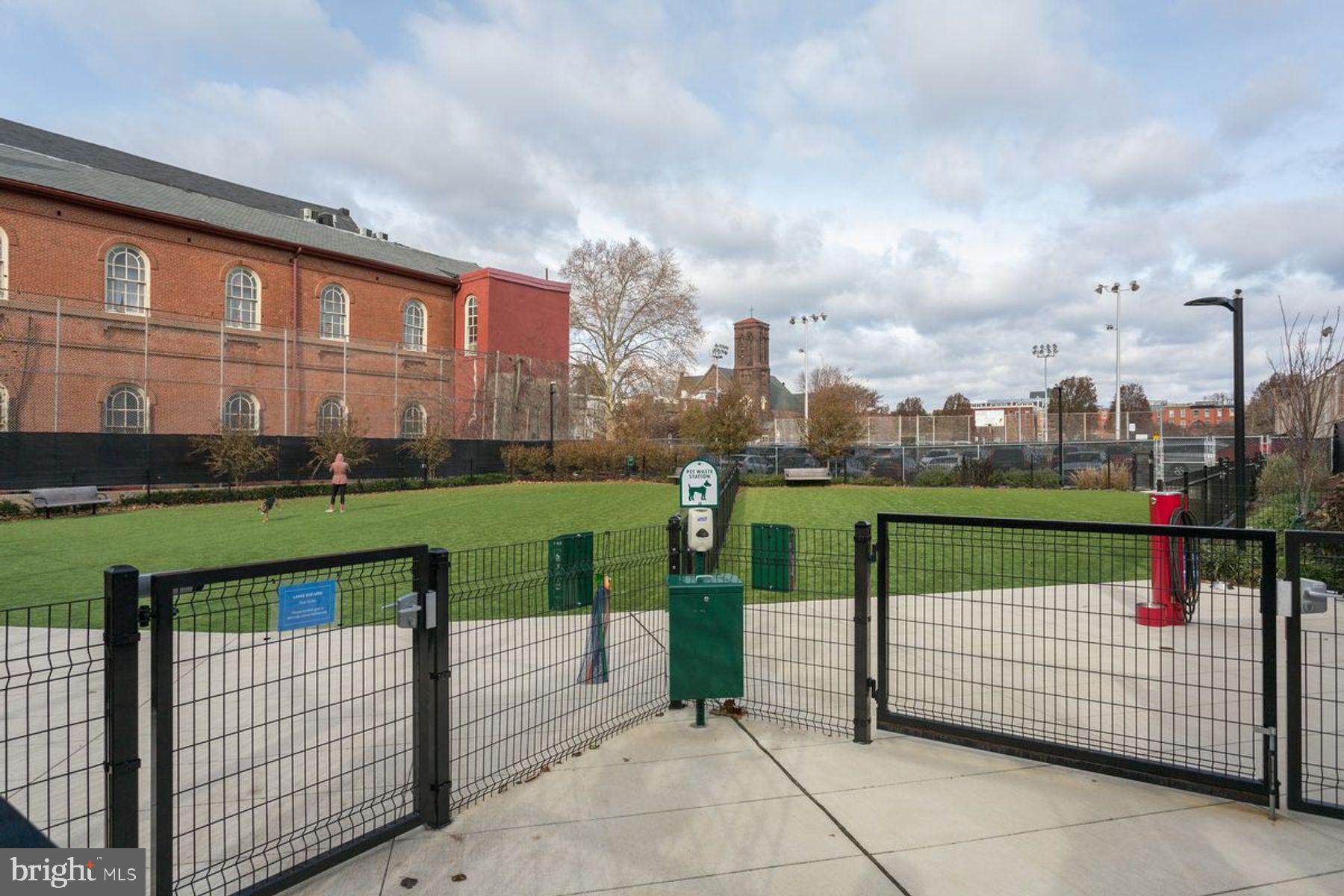 FAIRMOUNT - Residential