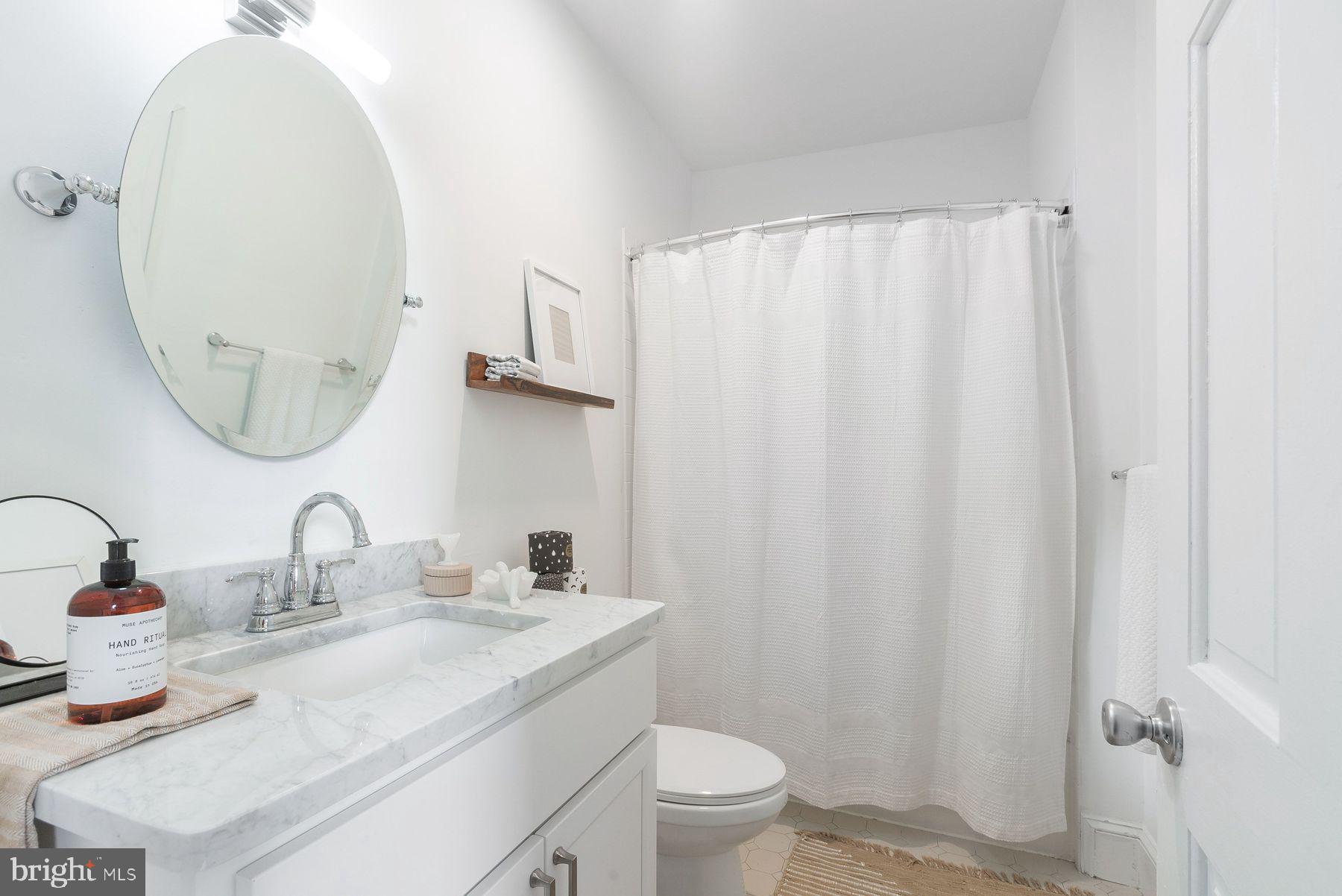 FAIRMOUNT - Residential