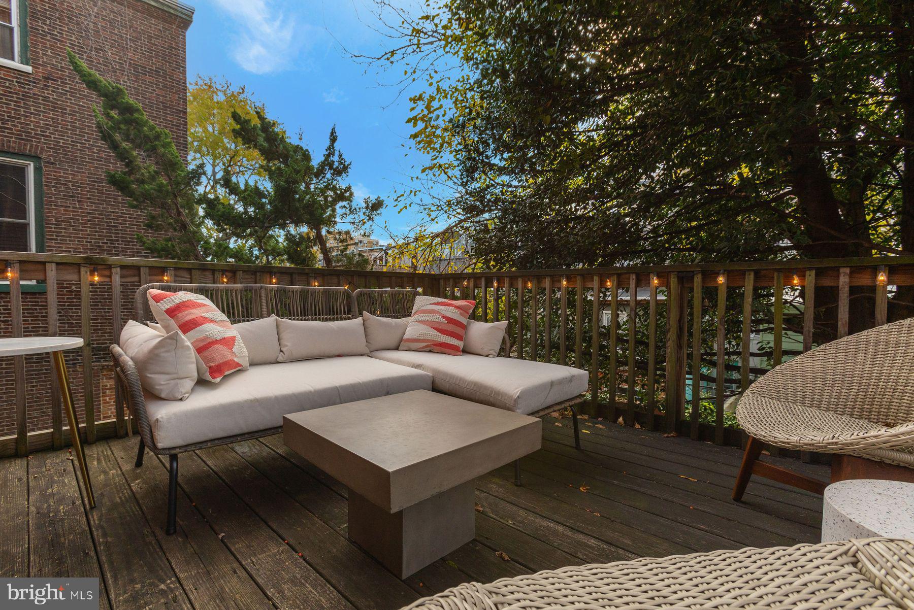 FAIRMOUNT - Residential