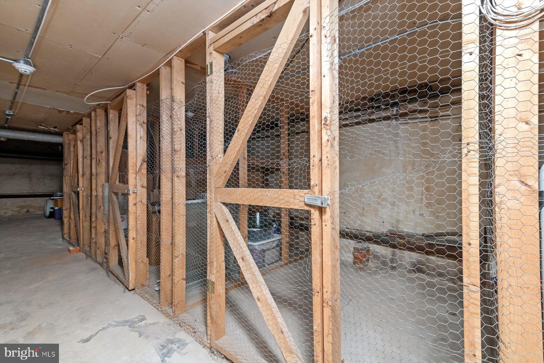 FAIRMOUNT - Residential