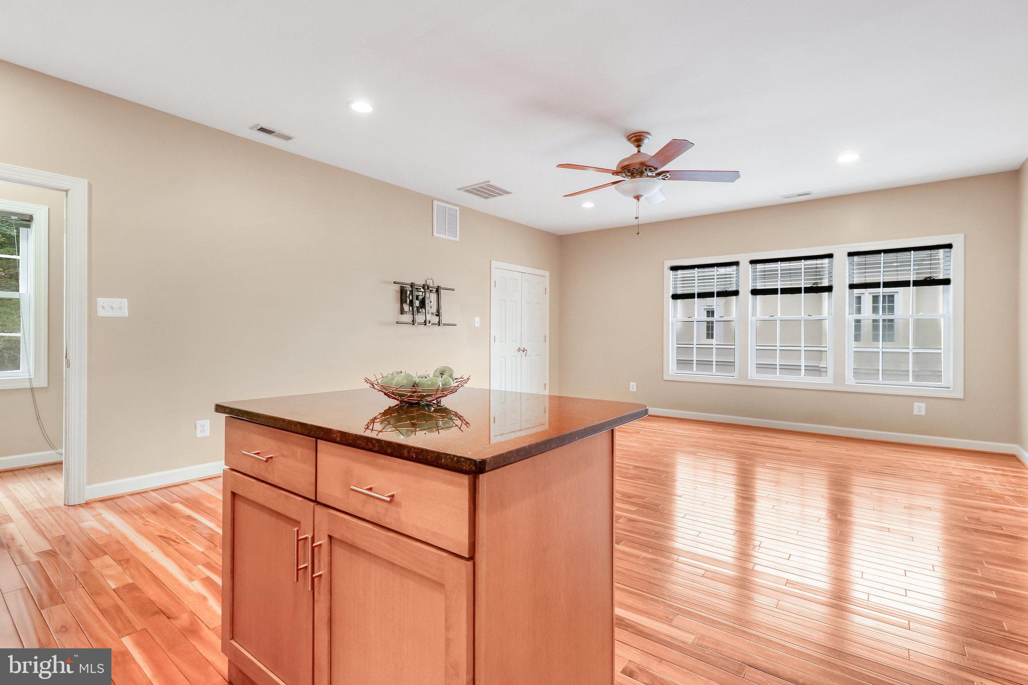 KENTLAND FARMS - Residential Lease