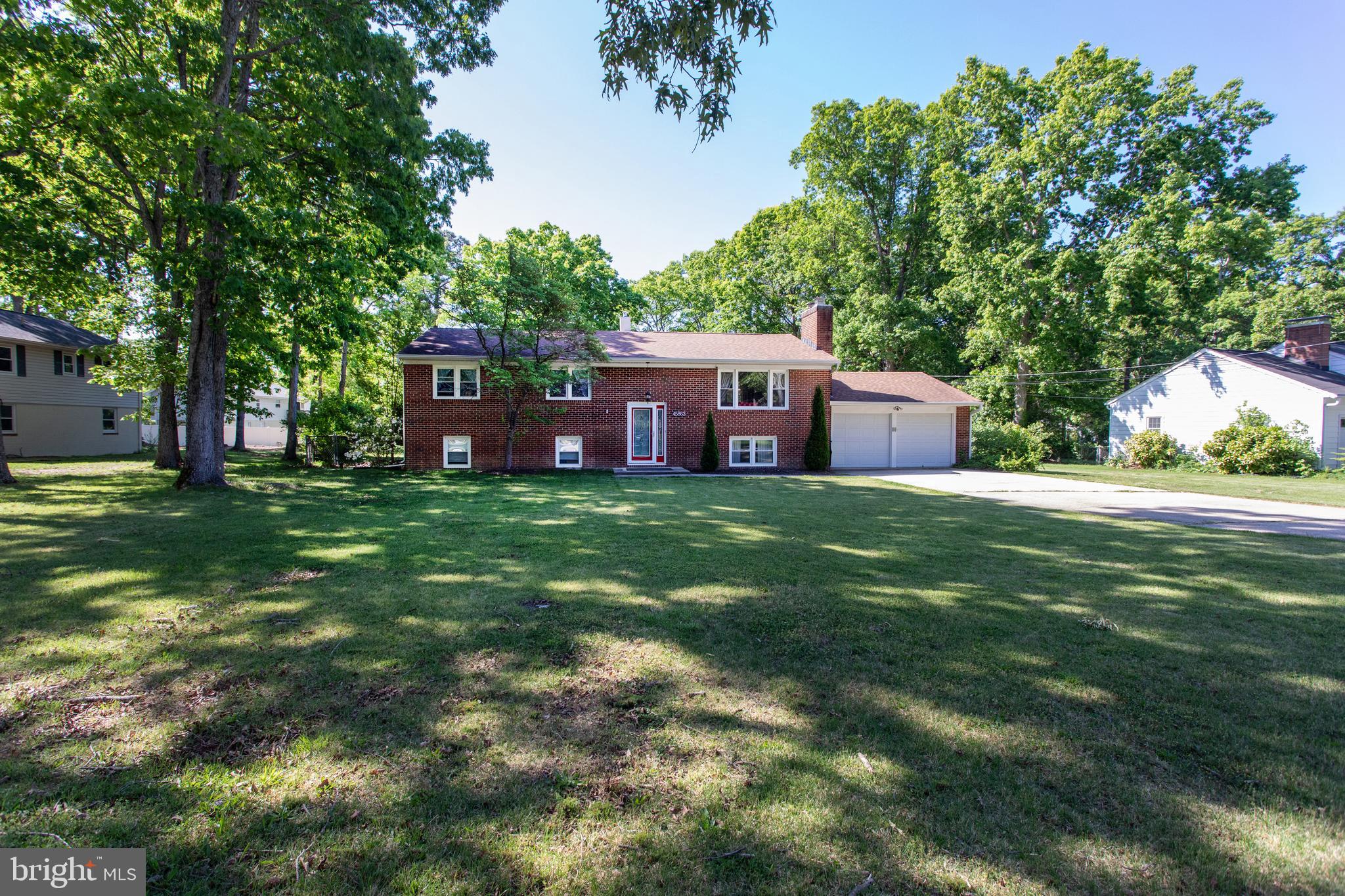 GREENVIEW KNOLLS - Residential