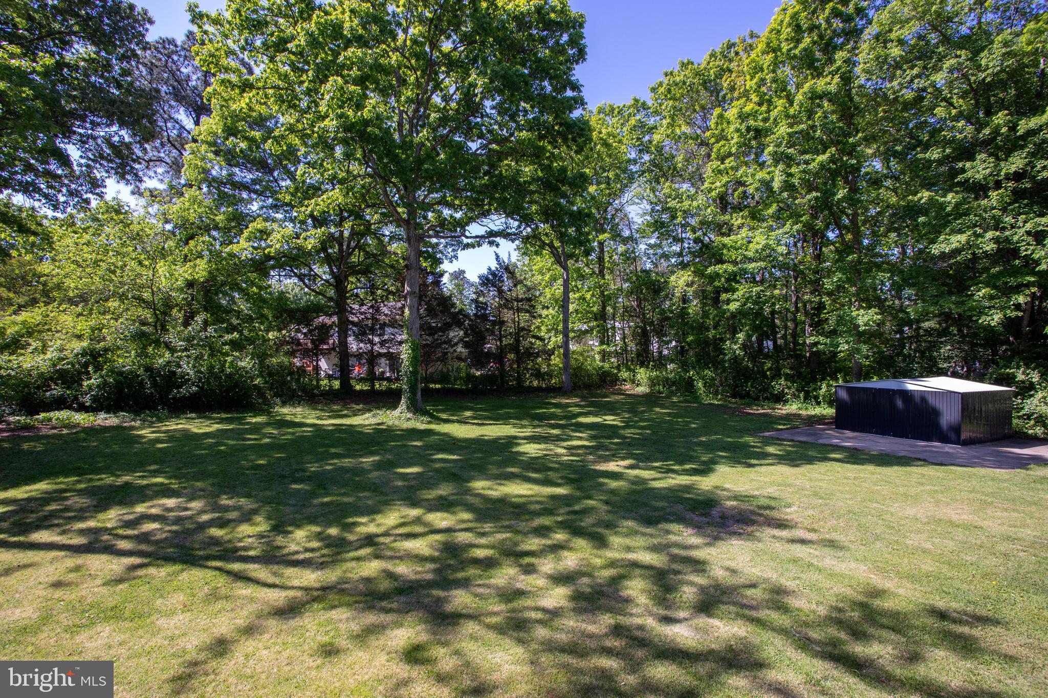 GREENVIEW KNOLLS - Residential