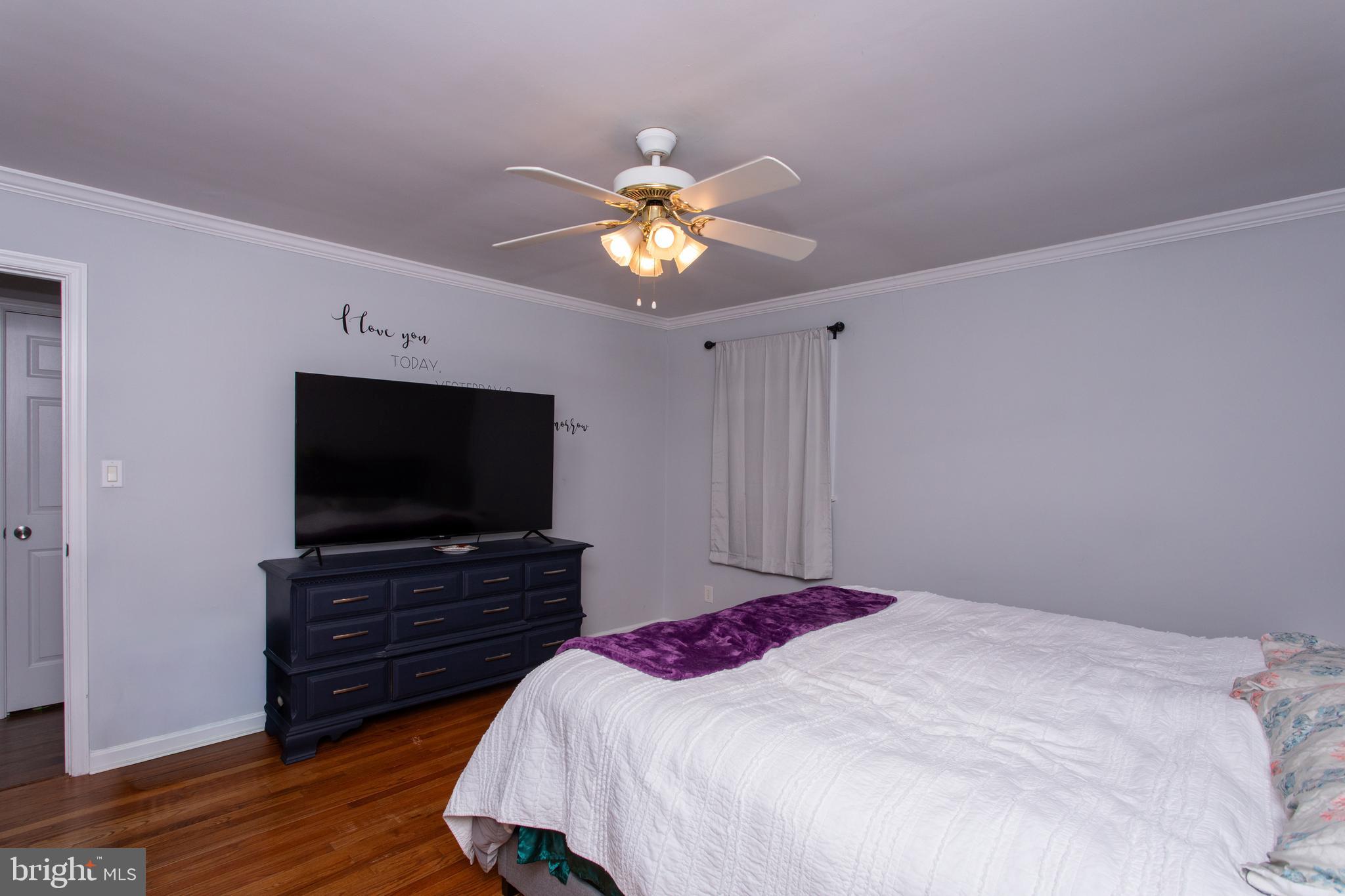 GREENVIEW KNOLLS - Residential