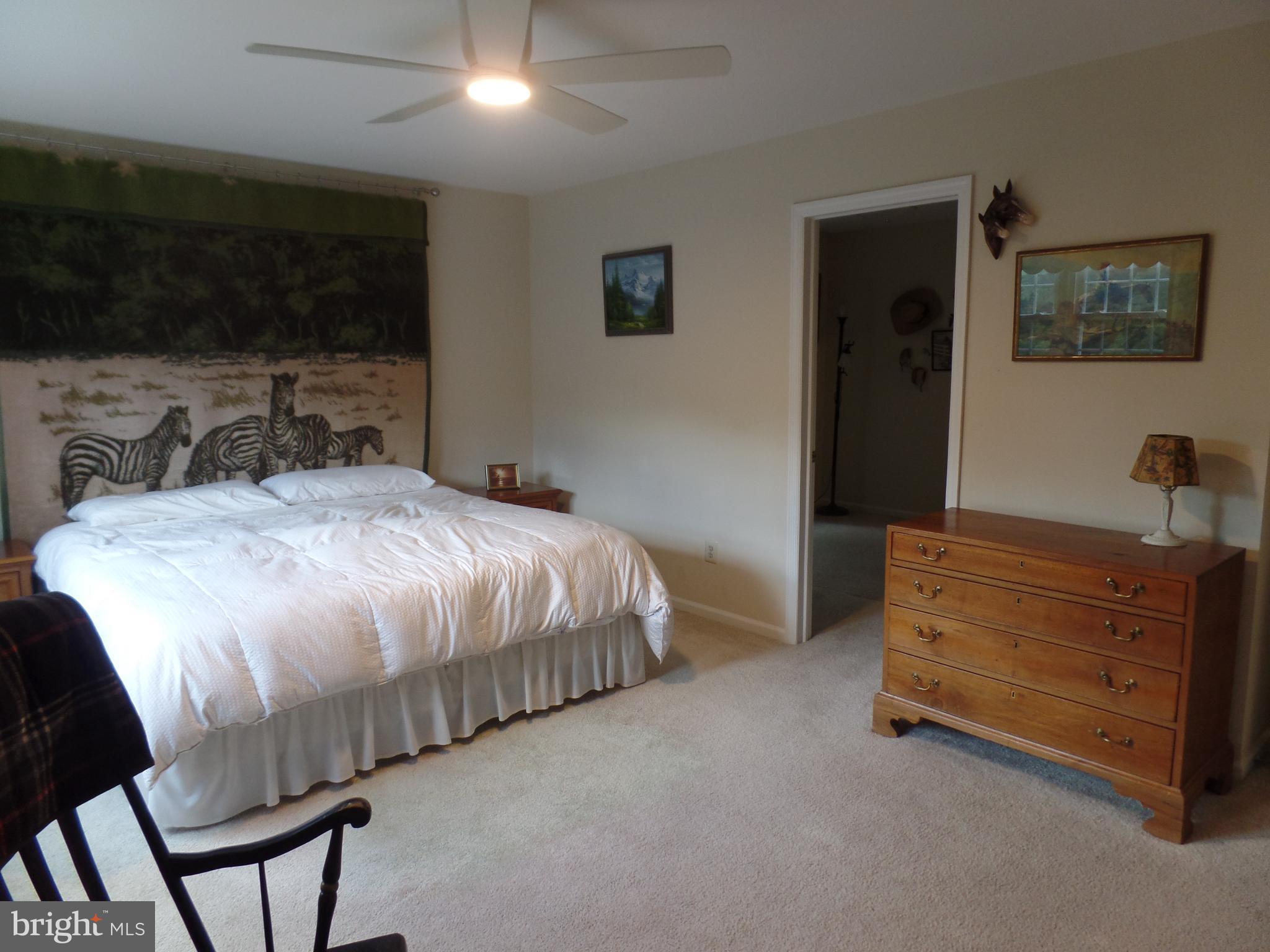 HUNTERS RUN - Residential