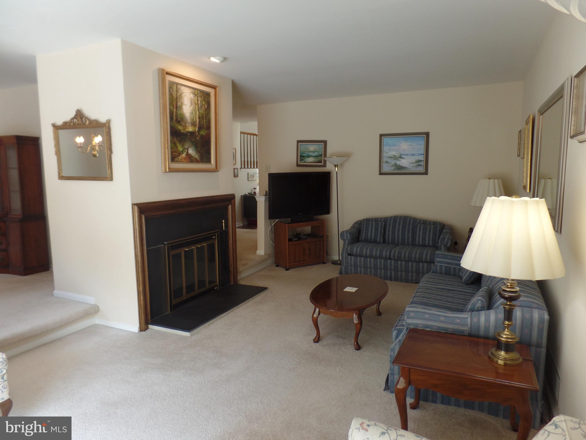 HUNTERS RUN - Residential