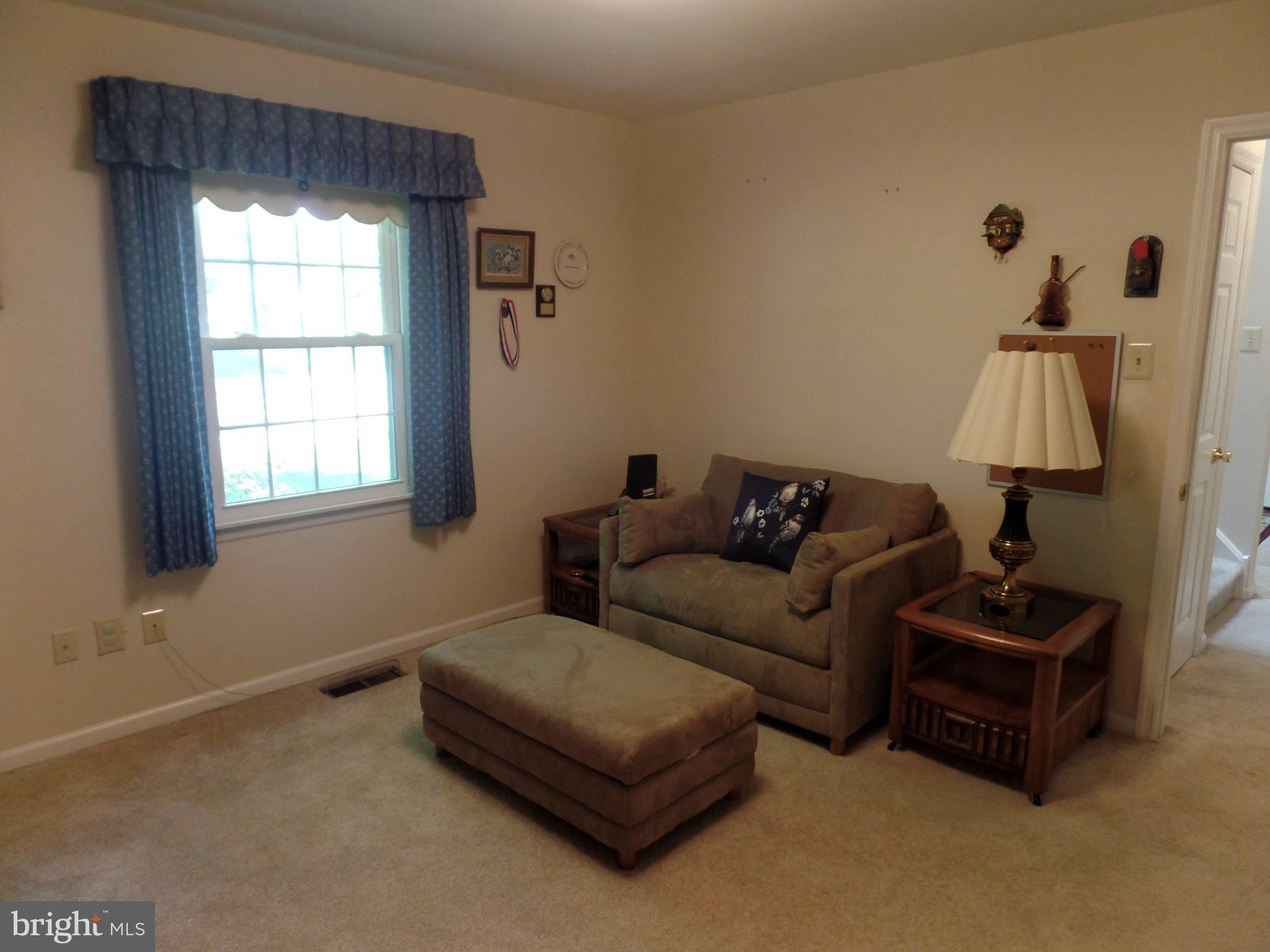 HUNTERS RUN - Residential