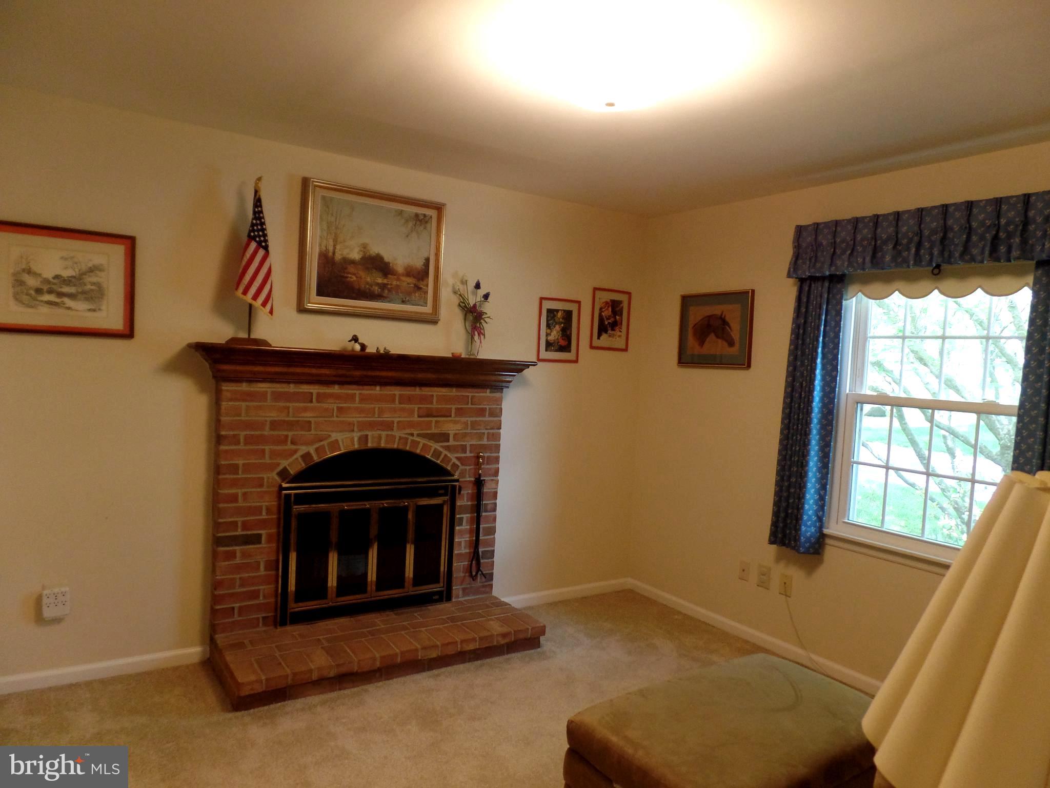 HUNTERS RUN - Residential