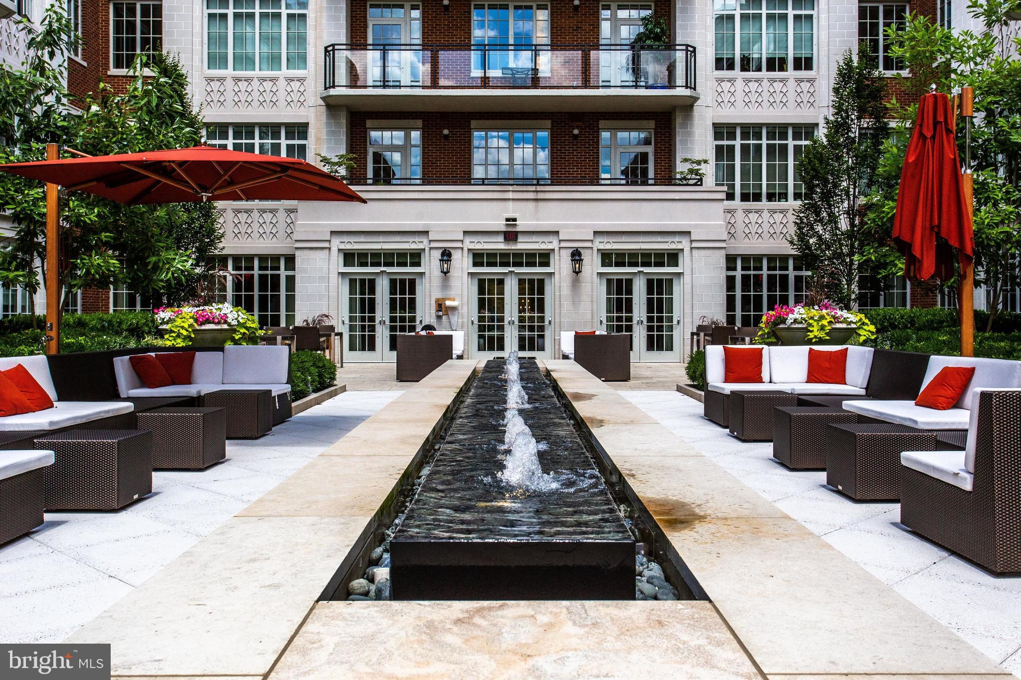 THE SIGNET - Residential