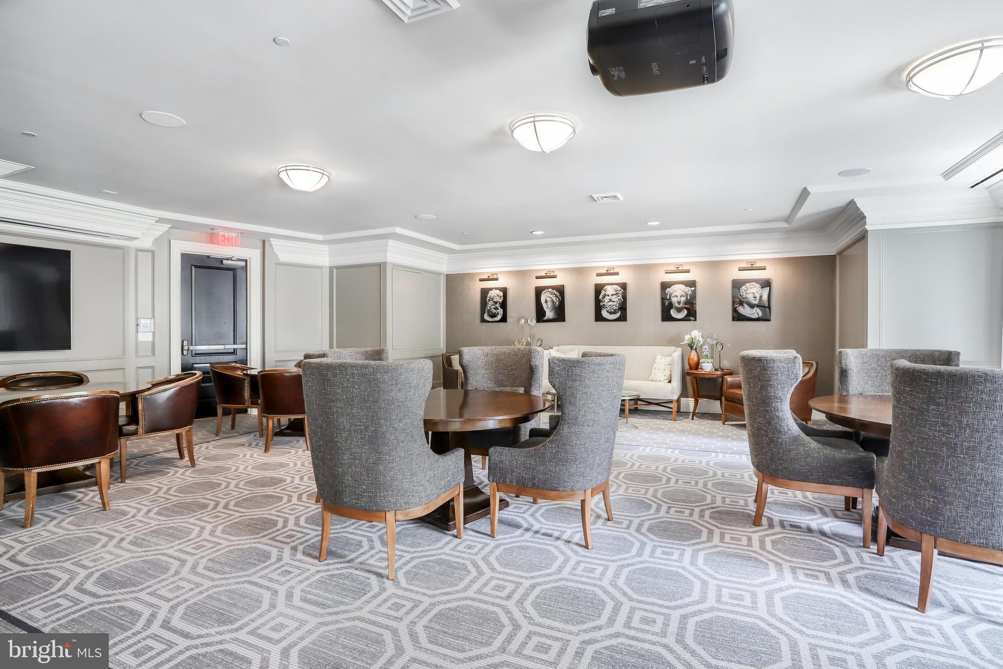 THE SIGNET - Residential