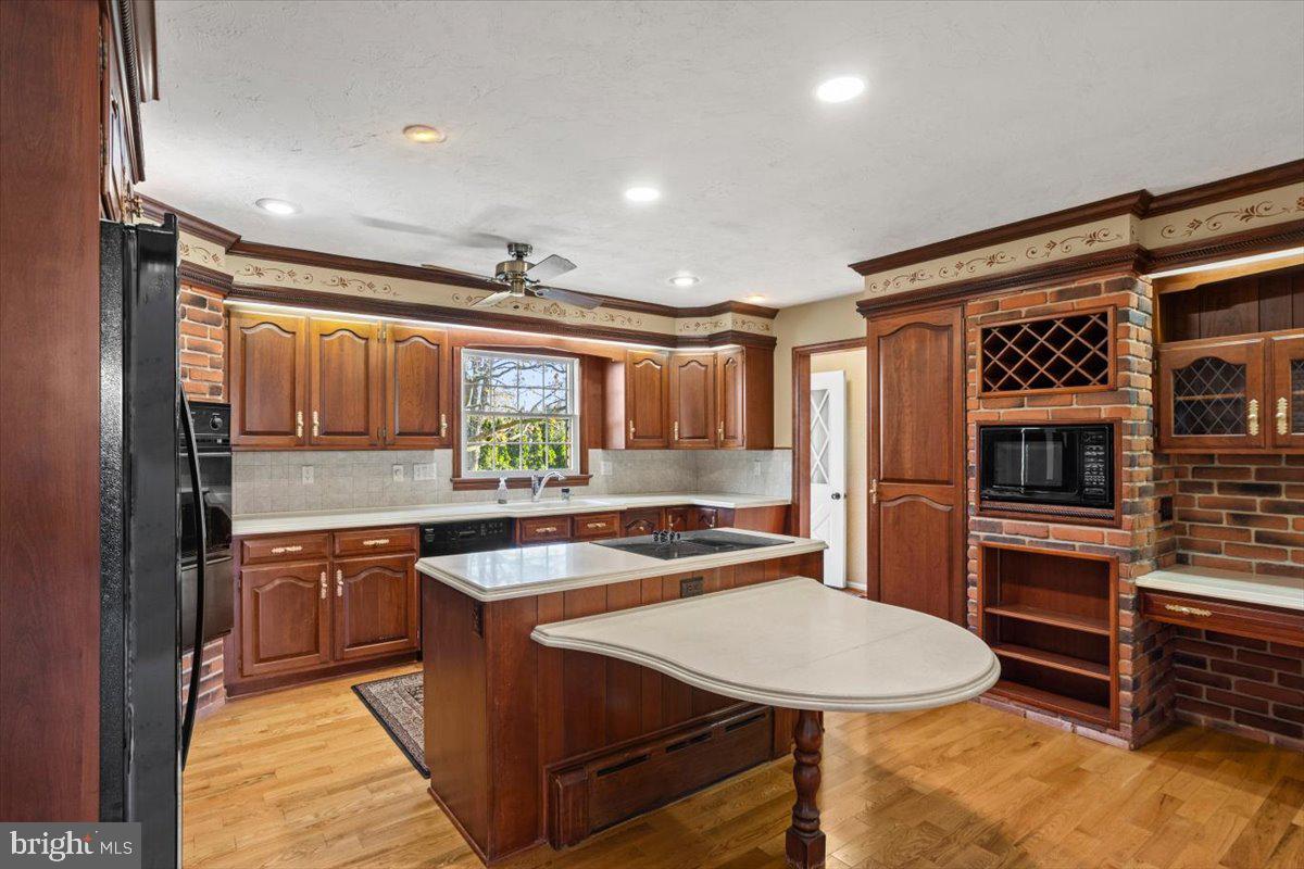 RUNNYMEDE - Residential