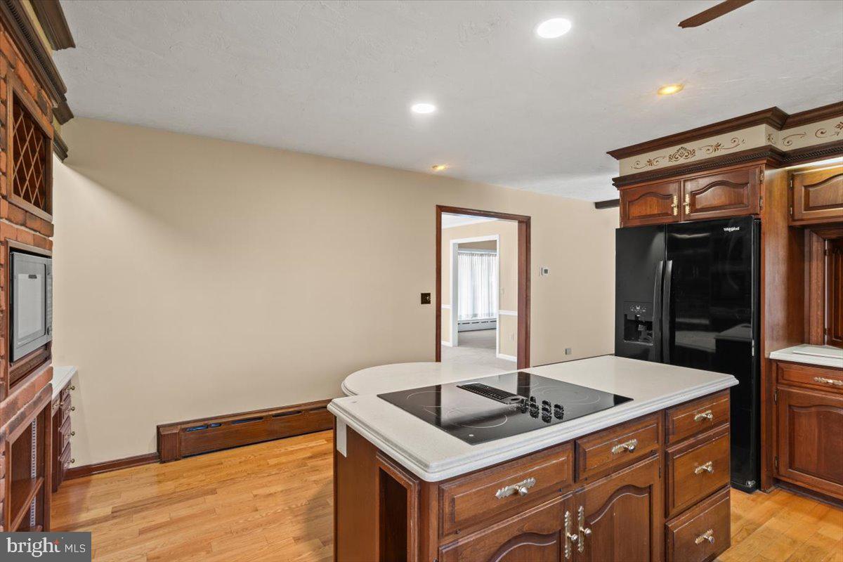 RUNNYMEDE - Residential