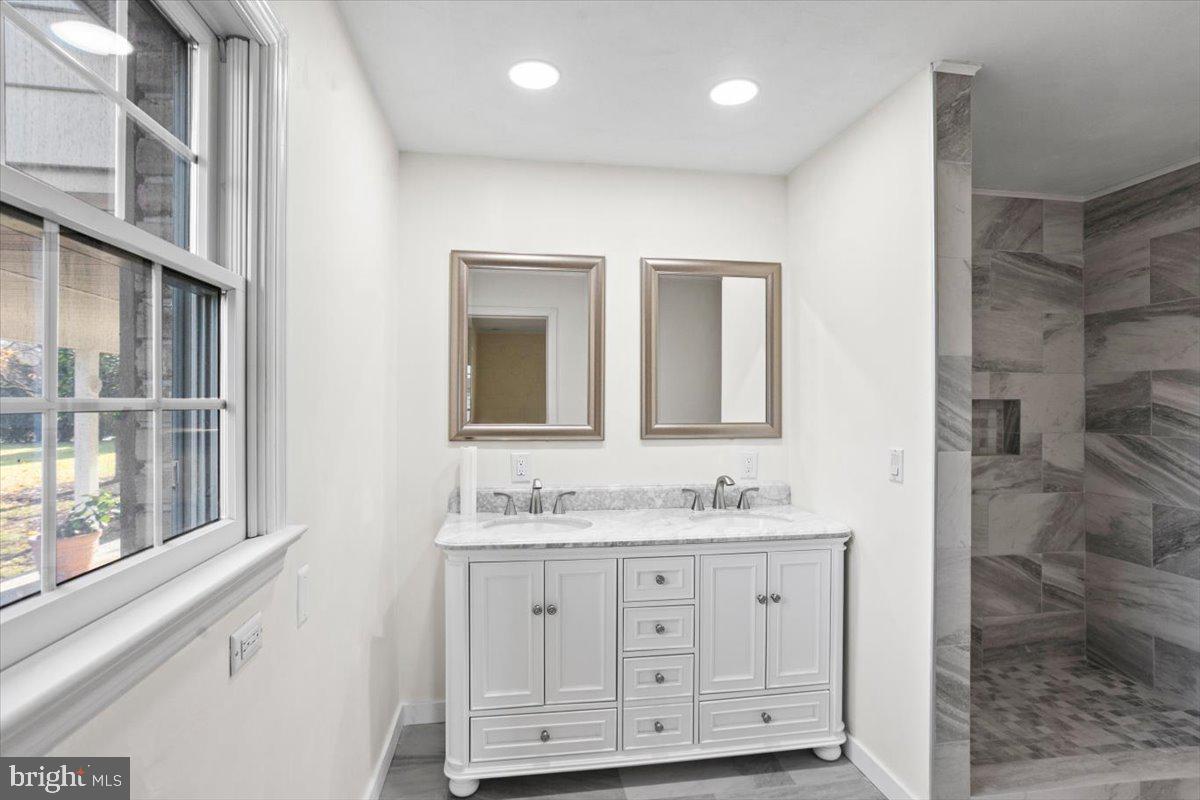 RUNNYMEDE - Residential