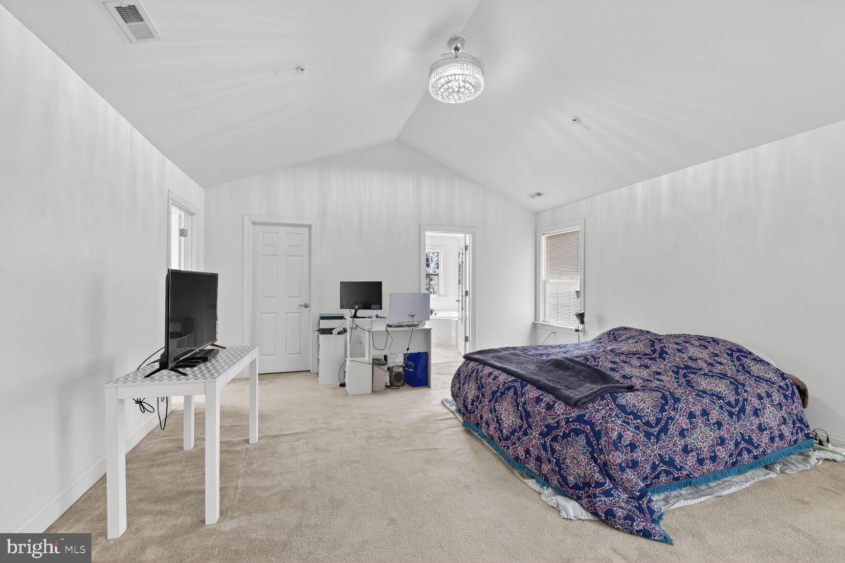 MANSFIELD ESTATES - Residential